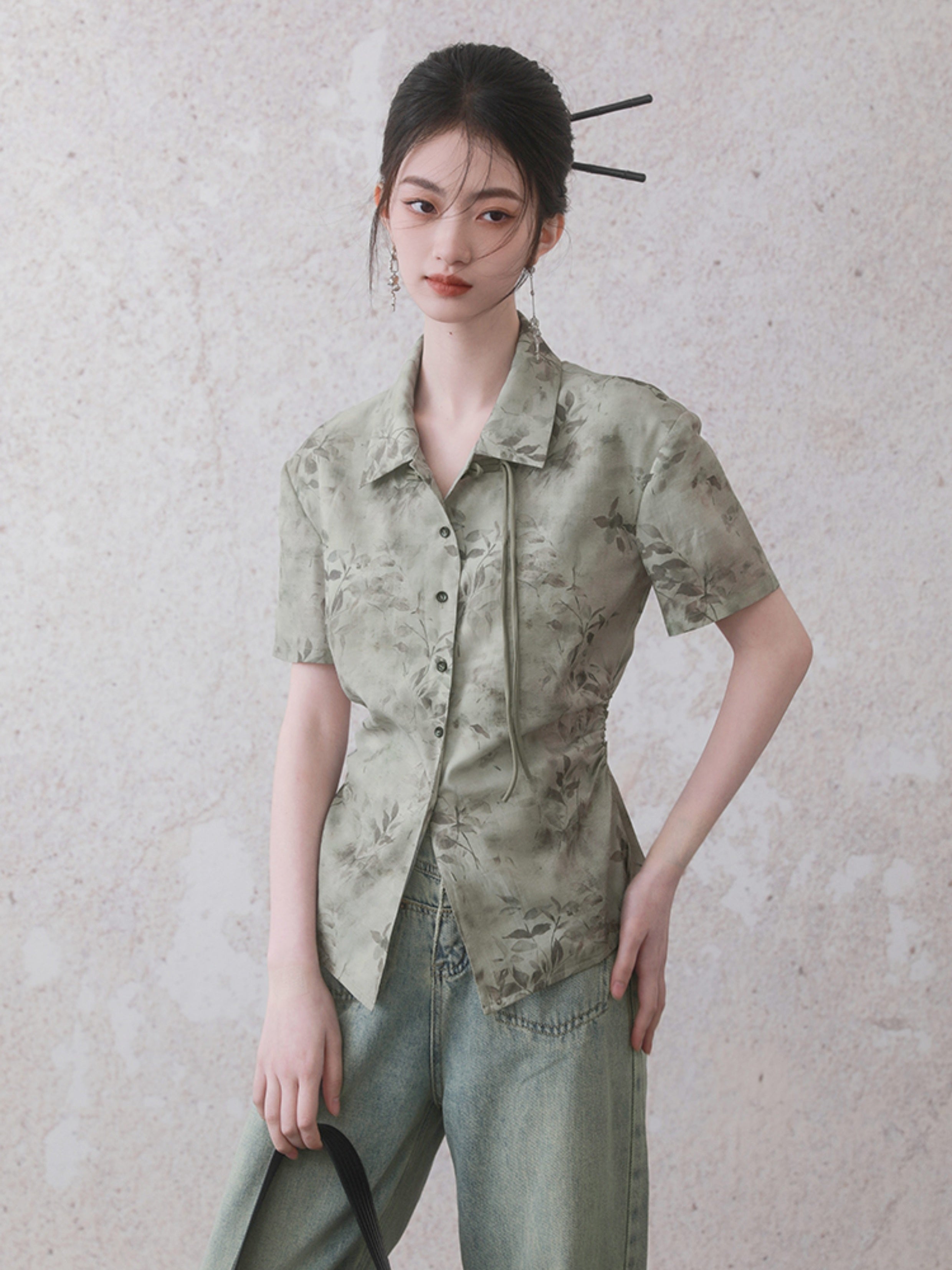 Gather Ribbon Pleated Printed Shirt