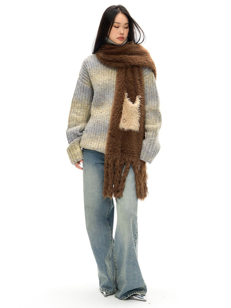 Contrast Pocket Tassel Muffler