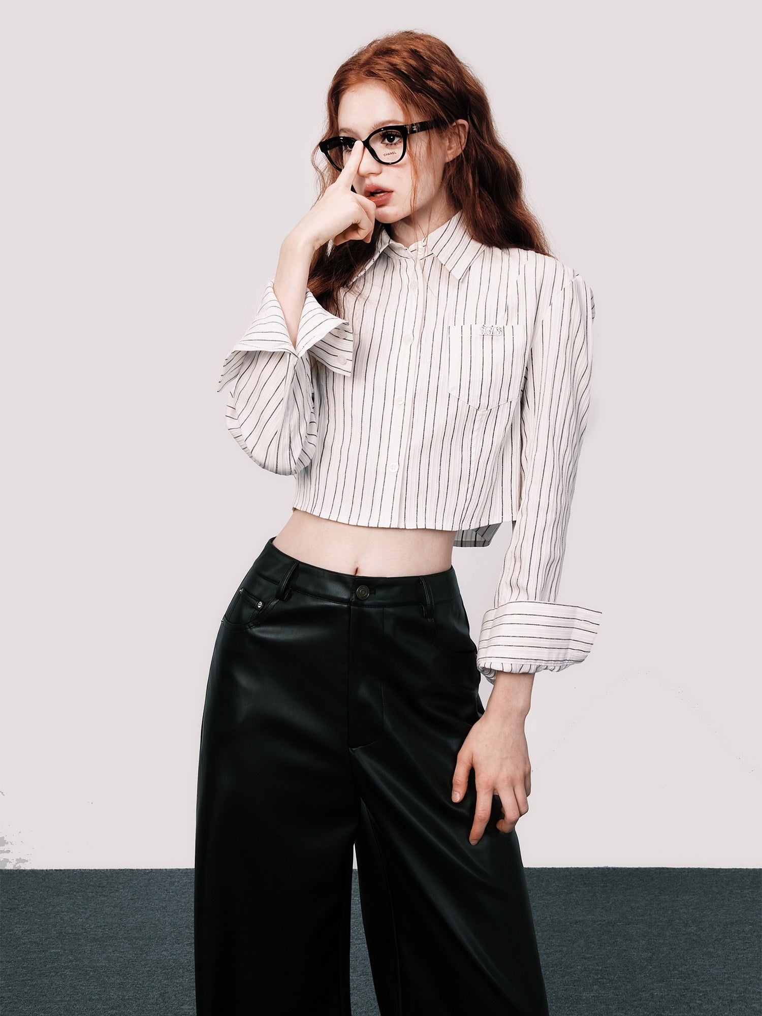 Cropped Stripe Long-sleeved Shirt