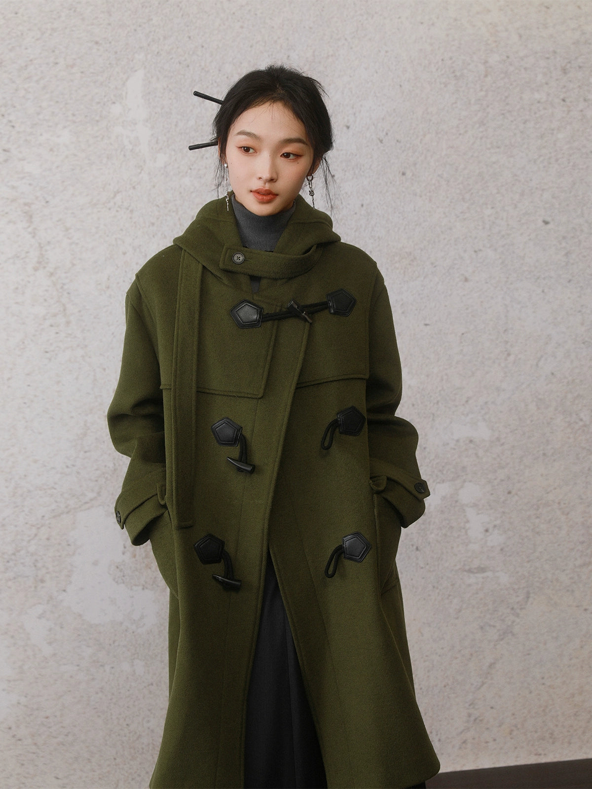 College Style Horn Button Hooded Coat