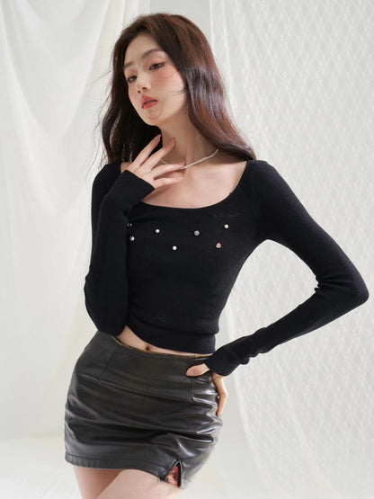 Round Neck Bijou Slim Knitted Top