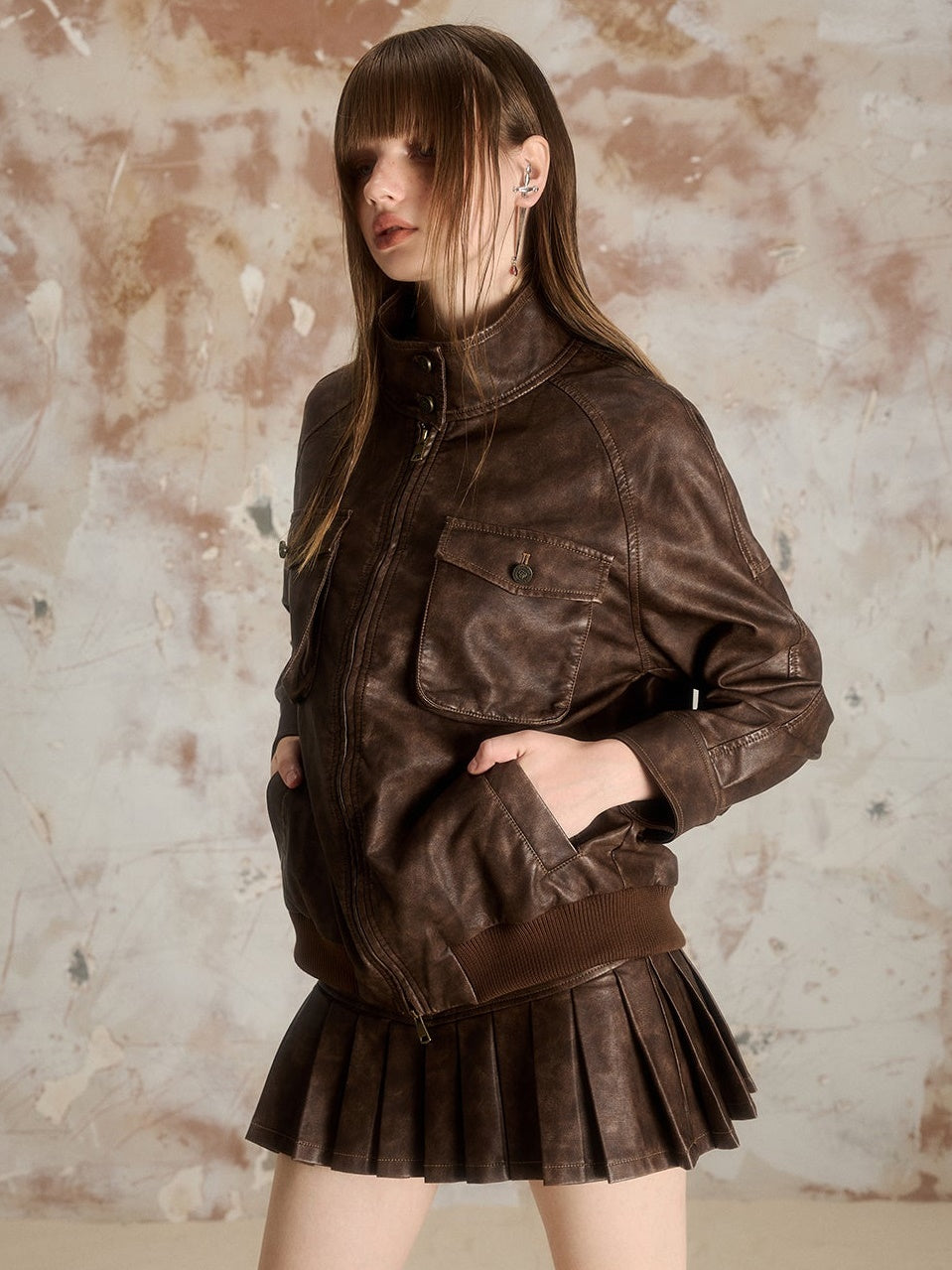 Retro Stand Collar Leather Jacket ＆ Pleat Skirt