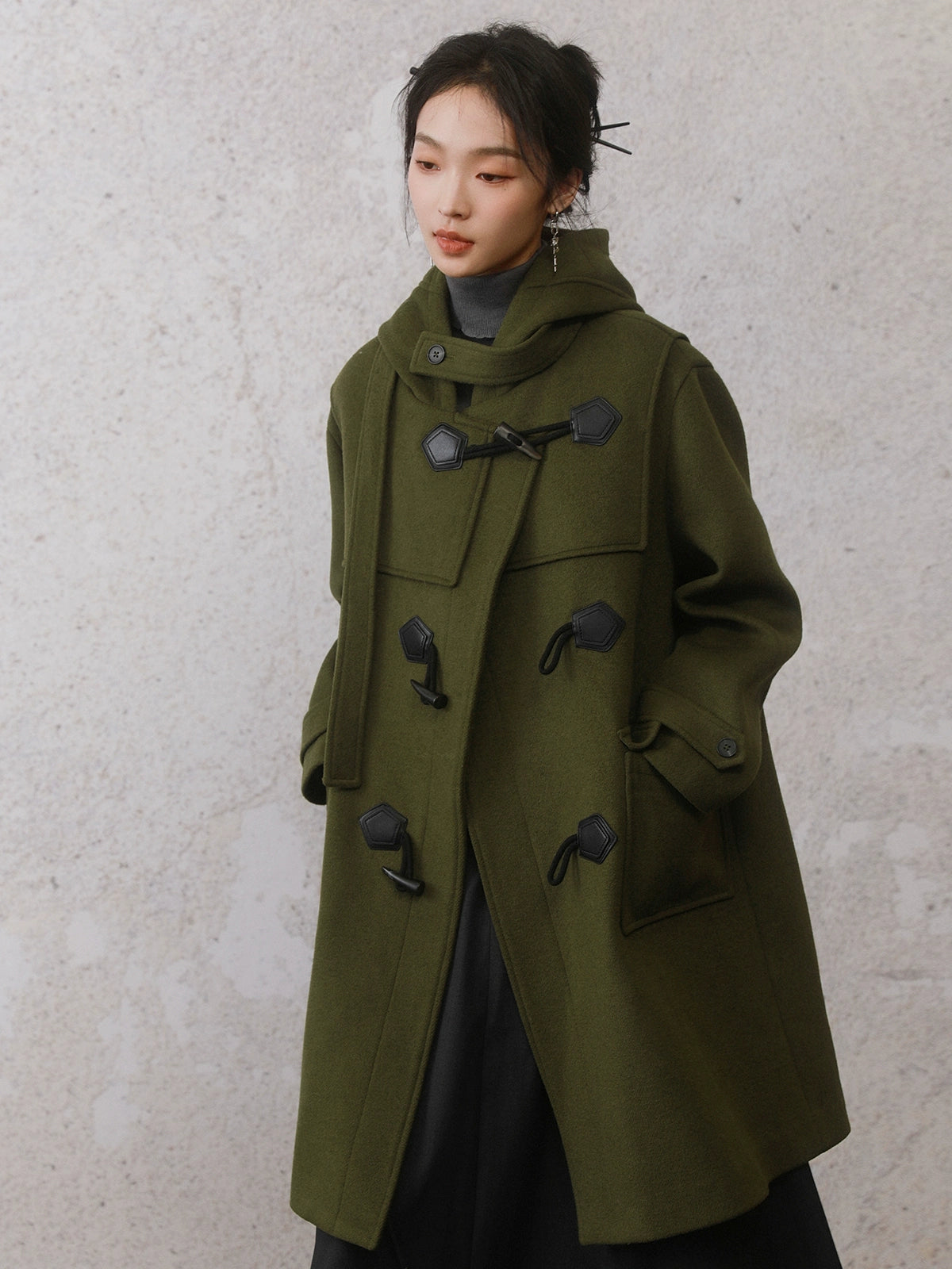 College Style Horn Button Hooded Coat