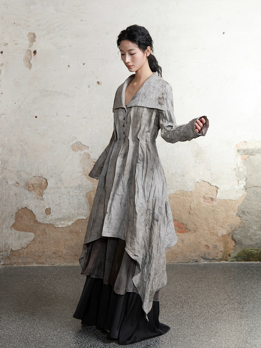 Plant-dyed Pleated Textured Lapel Long Coat