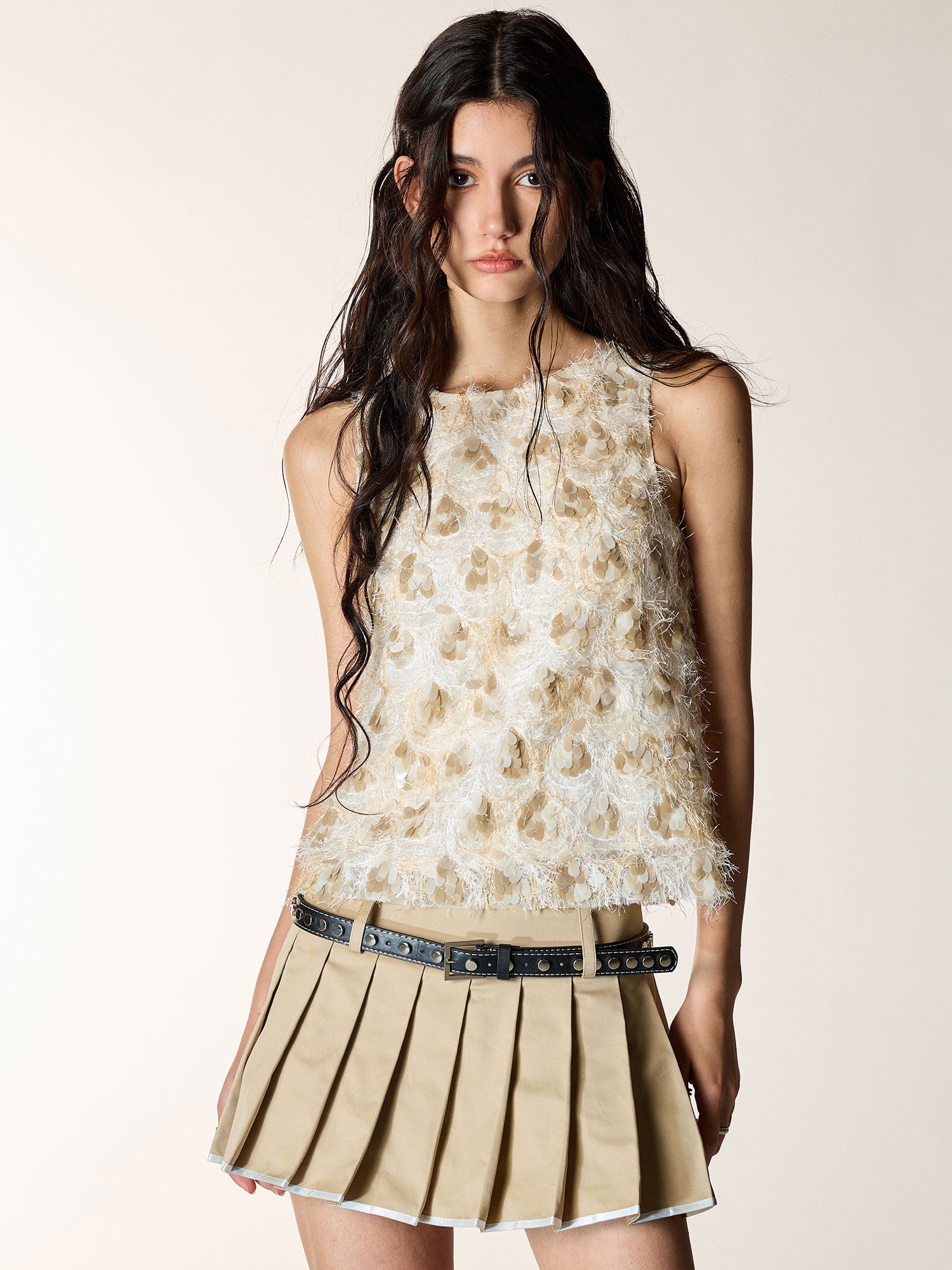 Gradient Sequin Embroidery Sleeveless Top