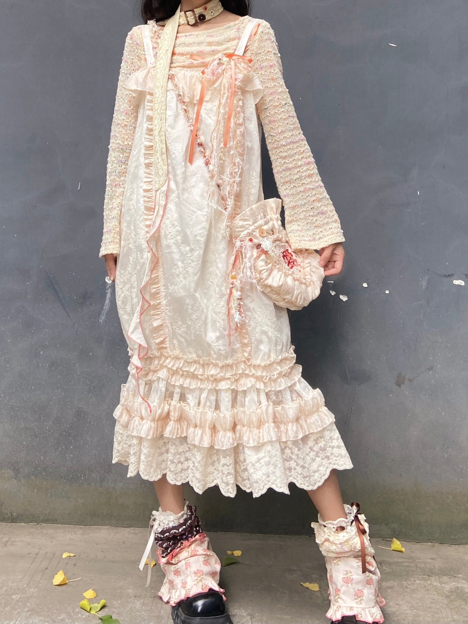 Loose Retro Pleated Lace Embroidered Dress