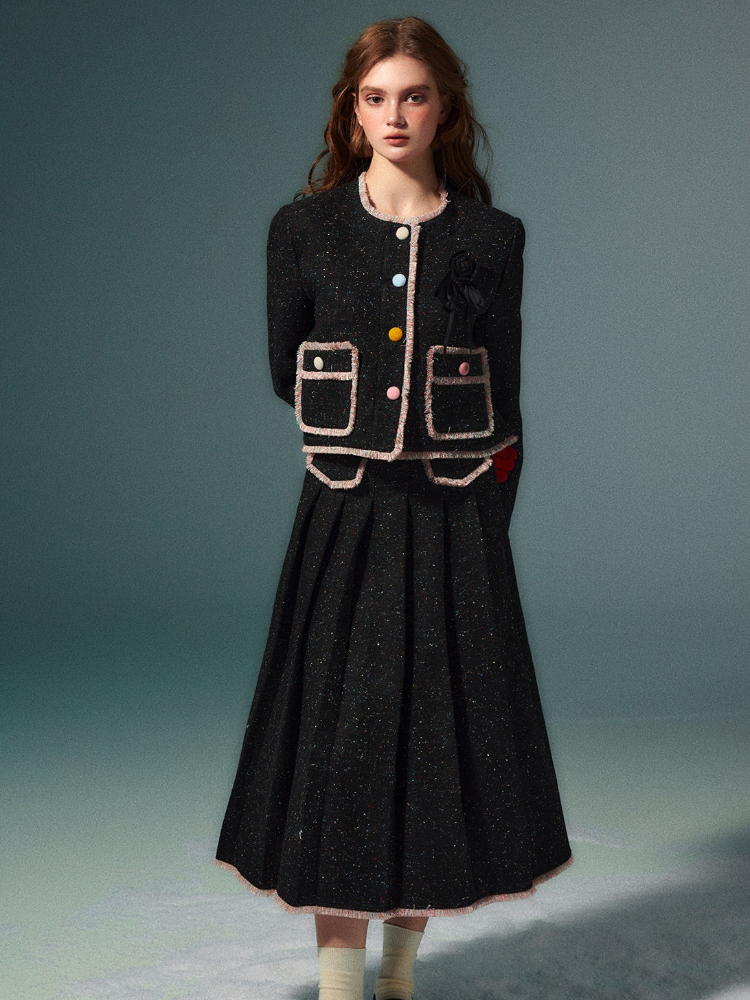 Camellia Contrast Button No Collar Jacket ＆ Pleated Long Skirt