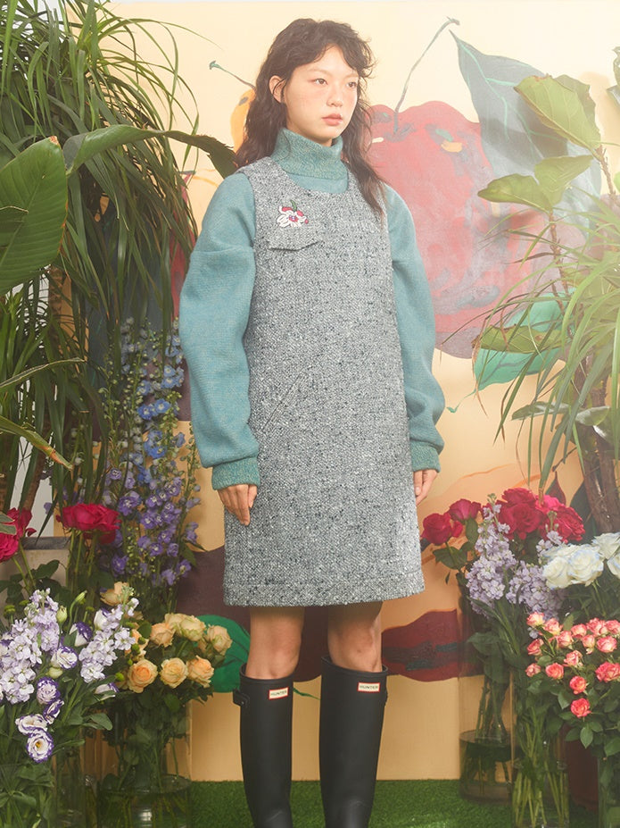 Robe de gilet en tweed brodé de fleur de cerisier