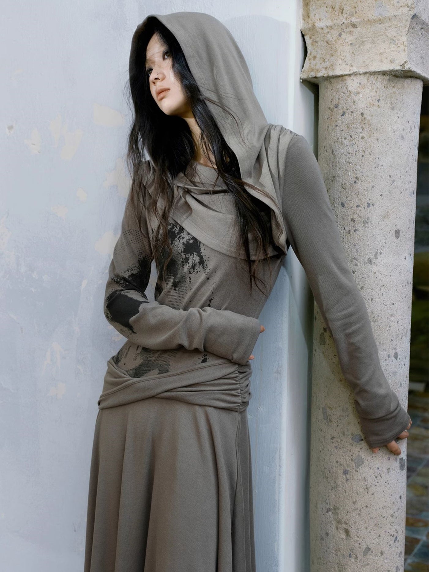 Wandering Style Pleated Slant Cut Hooded Dress