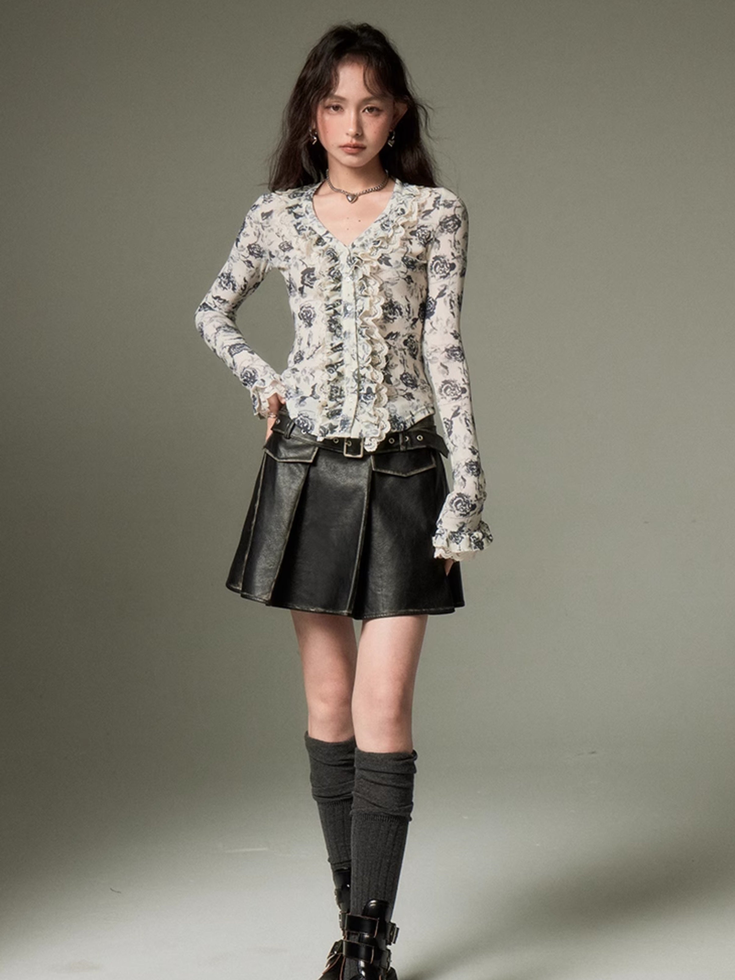 French Niche Floral Lace V-neck Shirt