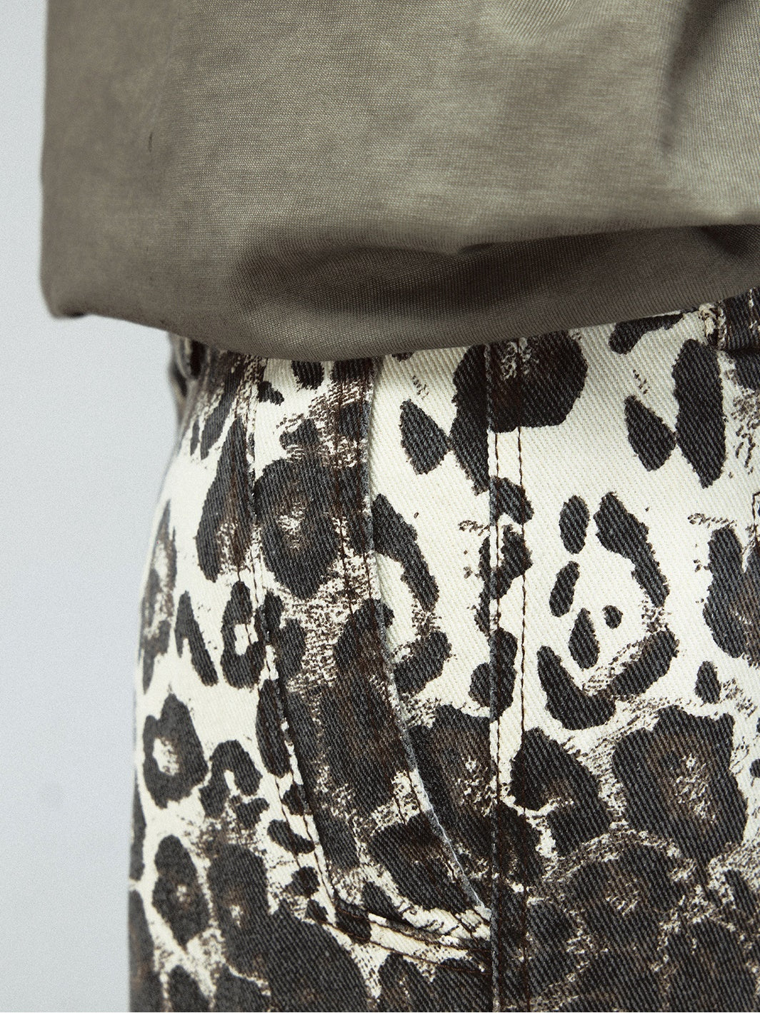 Leopard Print Multi-pocket Straight Cargo Pants