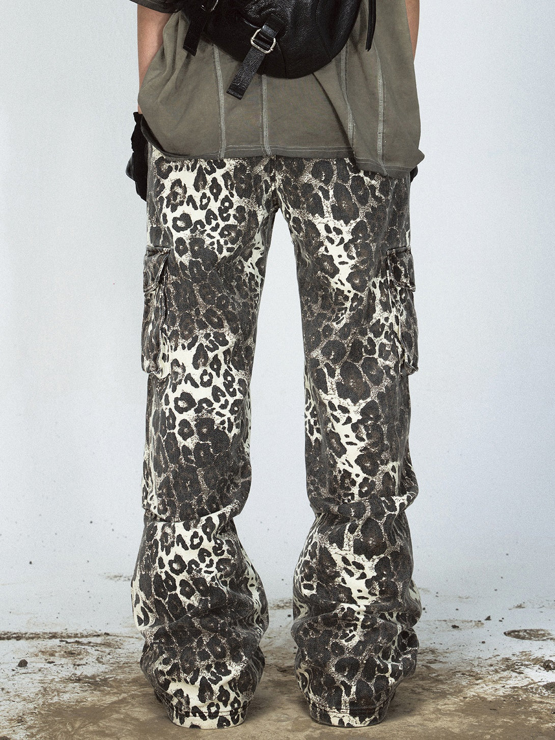 Leopard Print Multi-pocket Straight Cargo Pants