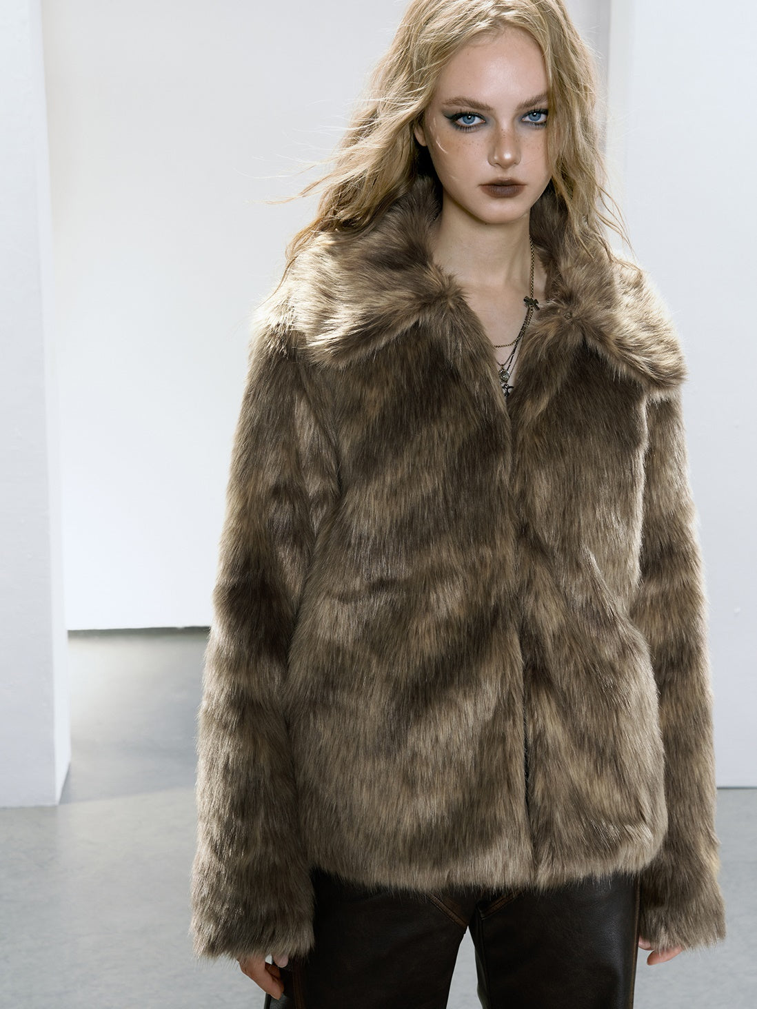 Glossy Eco-friendly Fur Short Coat – ARCANA ARCHIVE