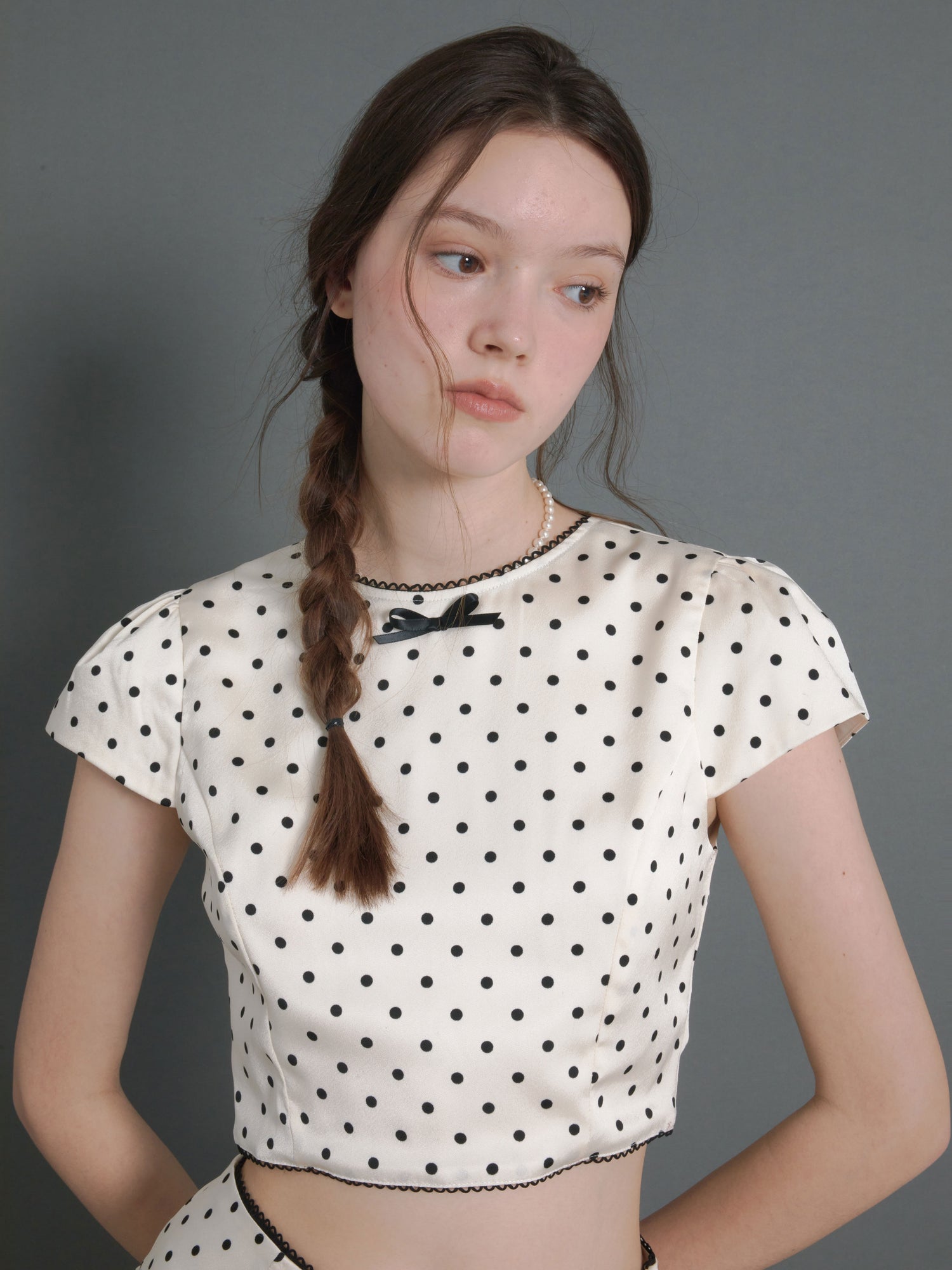 Polka Dot Short Sleeve Cropped Top ＆ Ribbon Bud Skirt