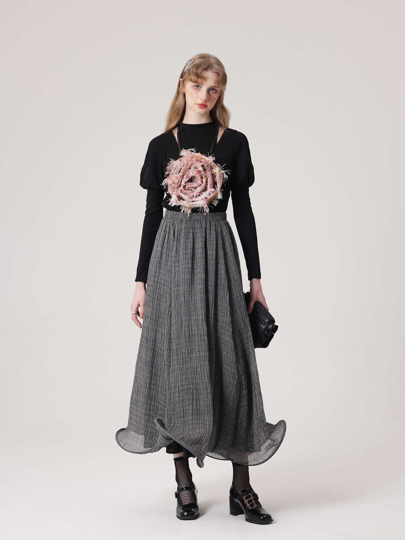 Three-dimensional Deformed Large Swing Skirt