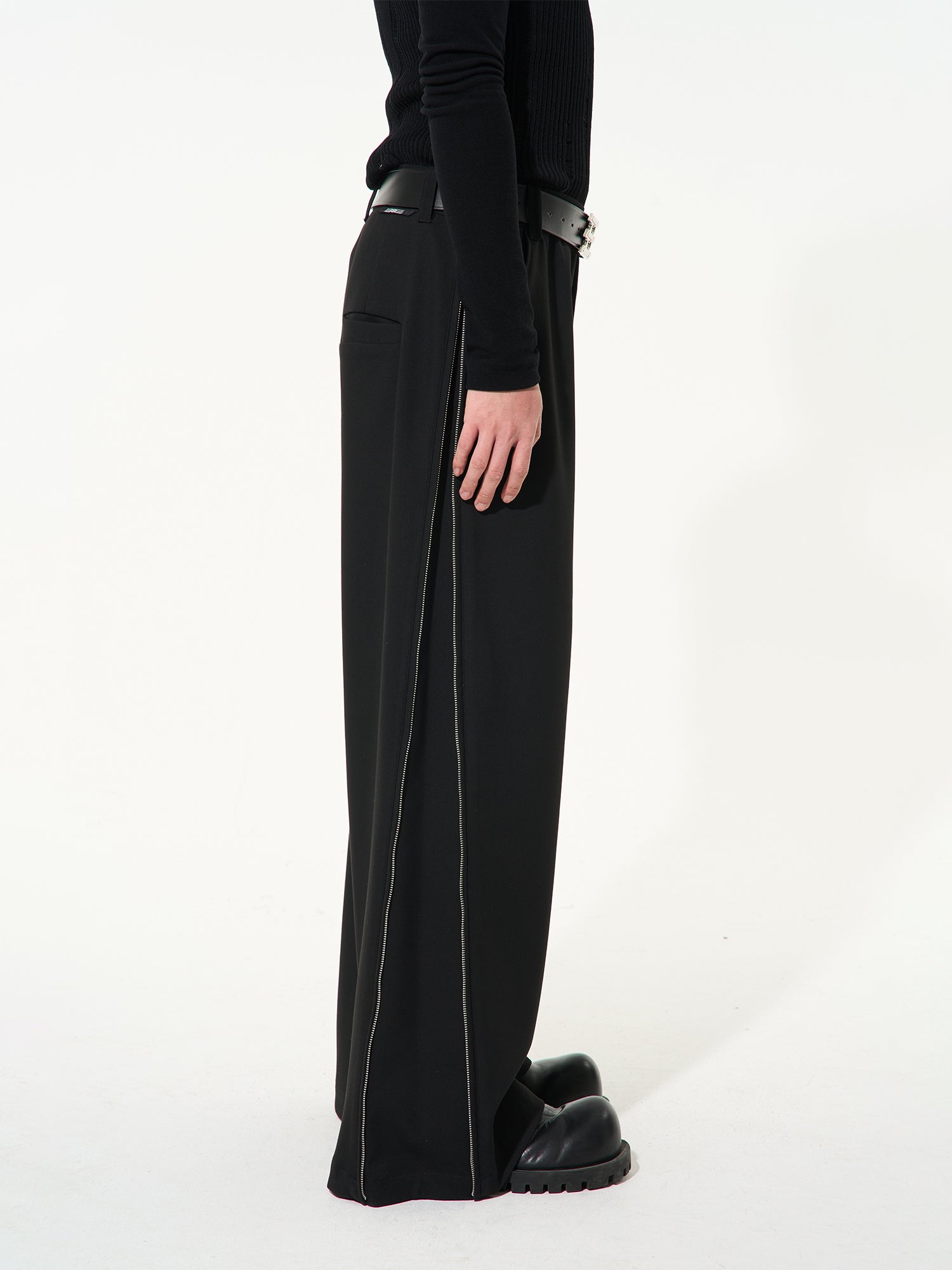 Size-Zip Strait Wide Nichi Pants