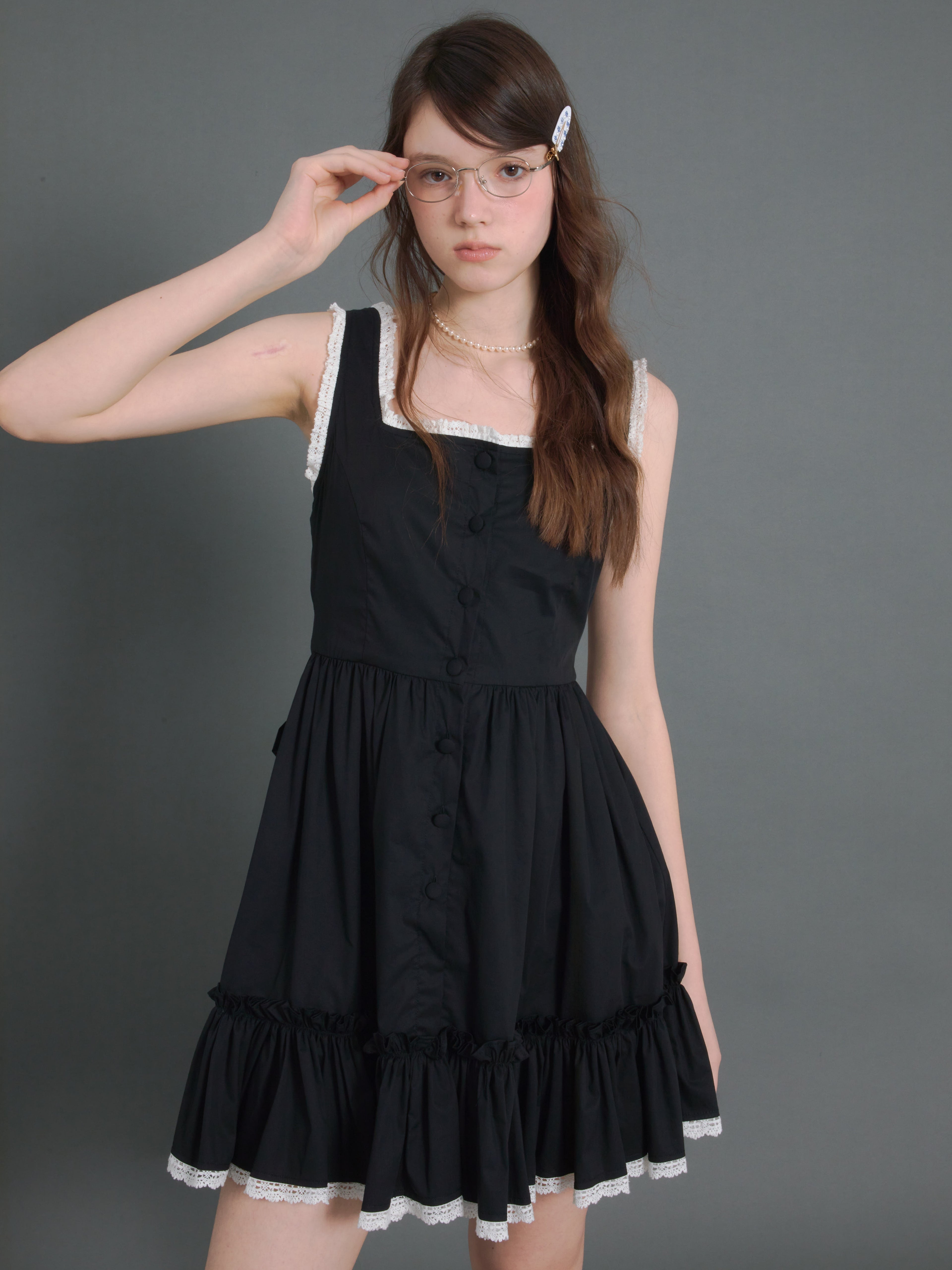 Sleeveless Gather Ruffle One-piece