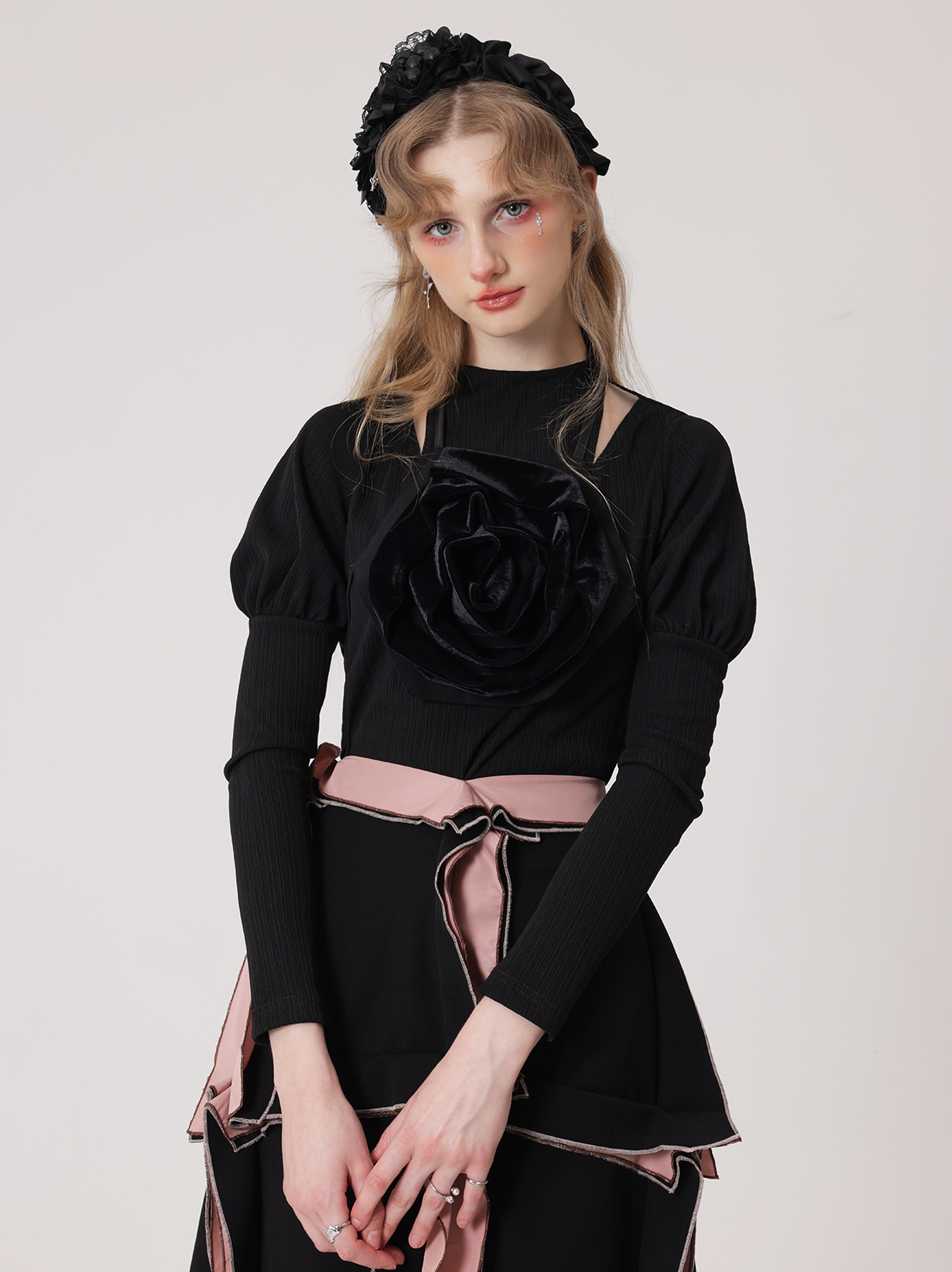 Three-color Rose Detachable Bottoming Shirt