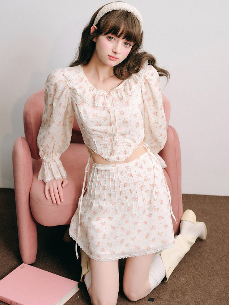 Floral Frill Collar Cropped Shirt ＆ A-Line Mini Skirt