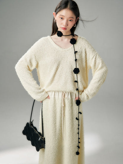 Camellia Crocheted Lariat With V-neck Sweater ＆ Skirt