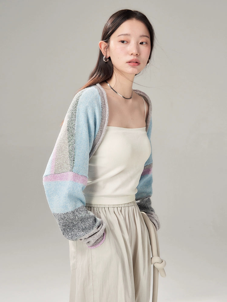 Border Curling Knitted Short Shawl Cardigan ＆ Sleeveless One-piece