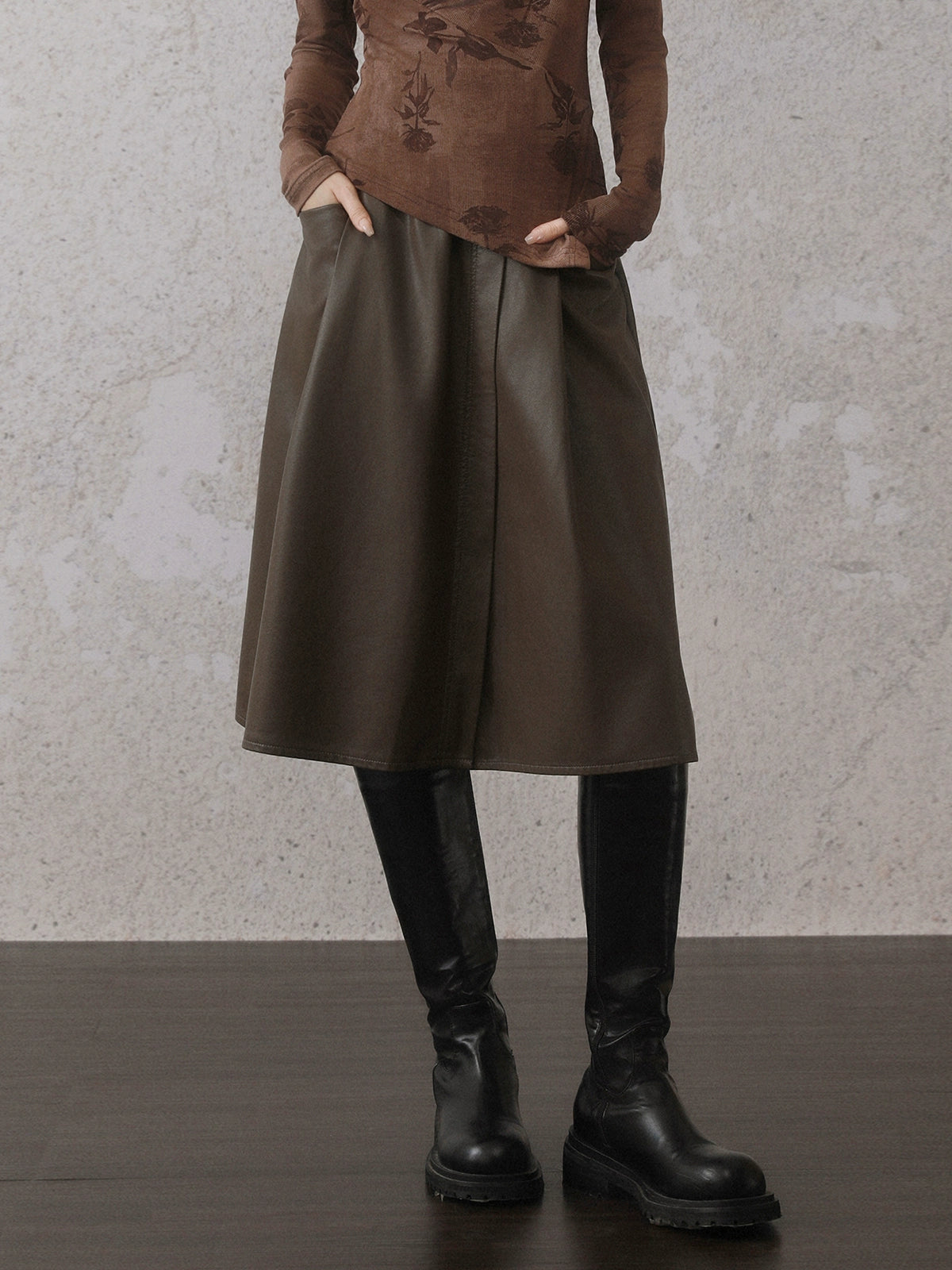 Leather Pocket Mid-Length Skirt