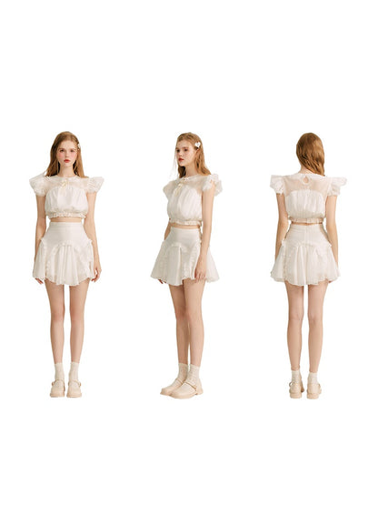 Translucent Flying Sleeve Top ＆ Lace Mini Skirt