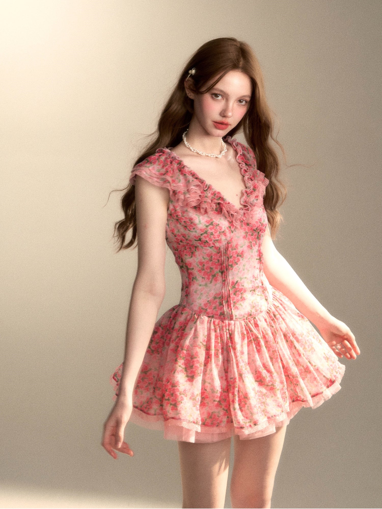 Frill V-neck Waist-Cinching Puffy Floral Dress