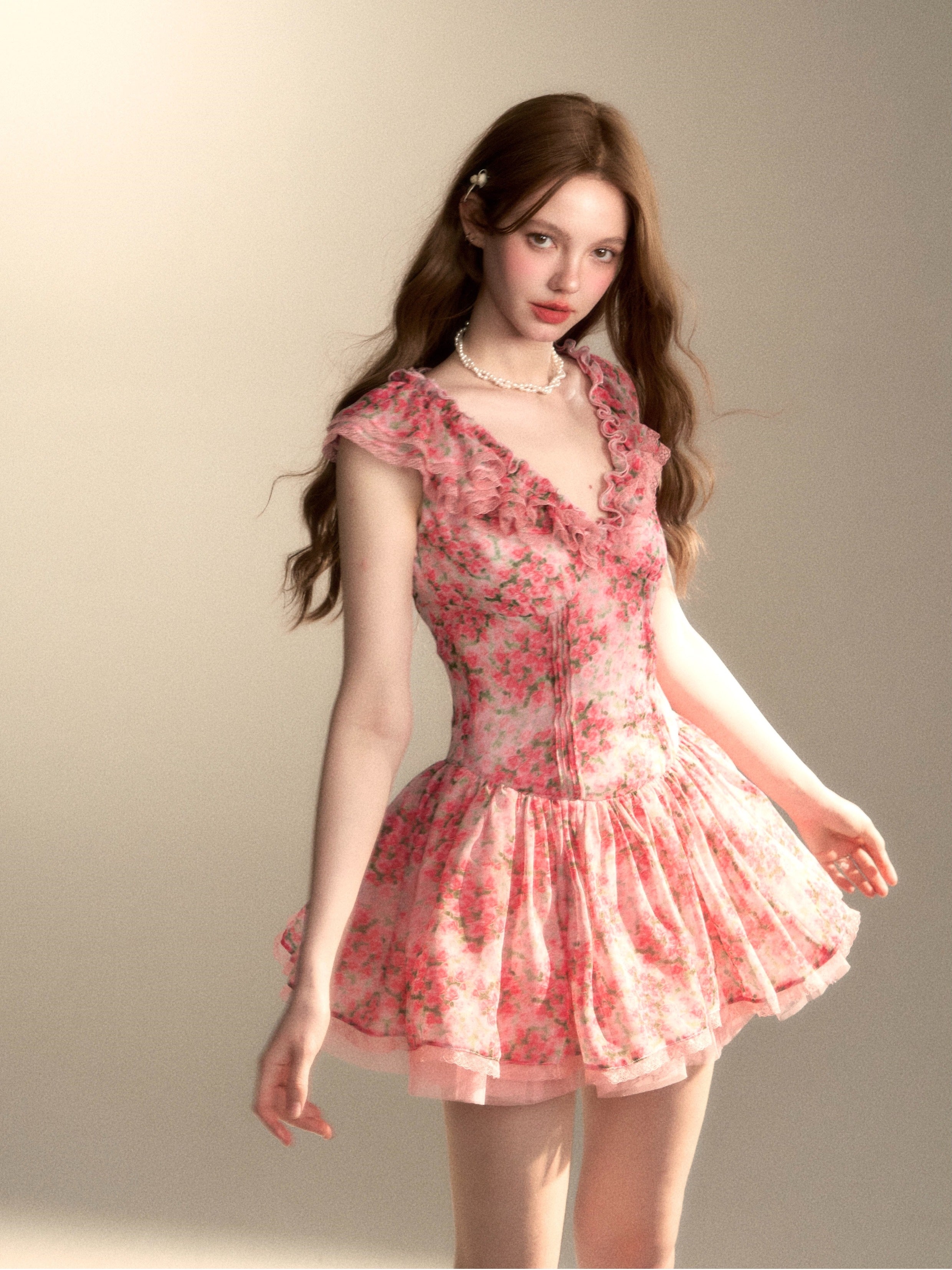 Frill V-neck Waist-Cinching Puffy Floral Dress