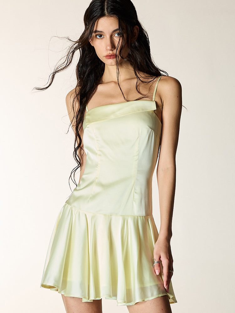 Robe courte de camisole satin