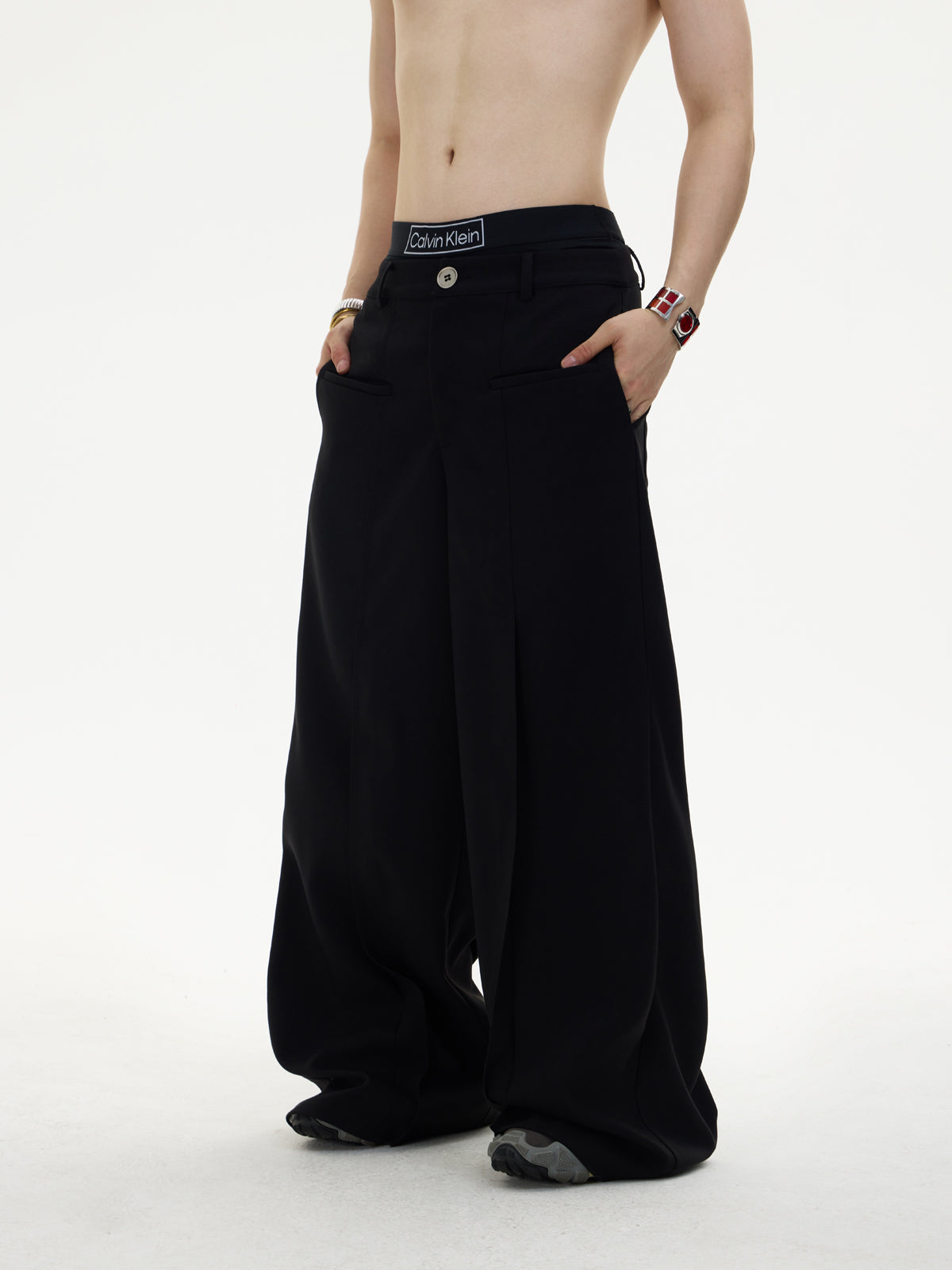 Front Pocket Draped Loose Straight Pants