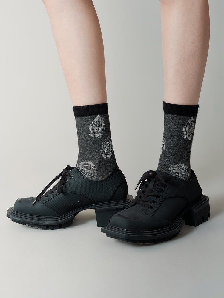 Embossed Rose Jacquard Middle-tube Socks