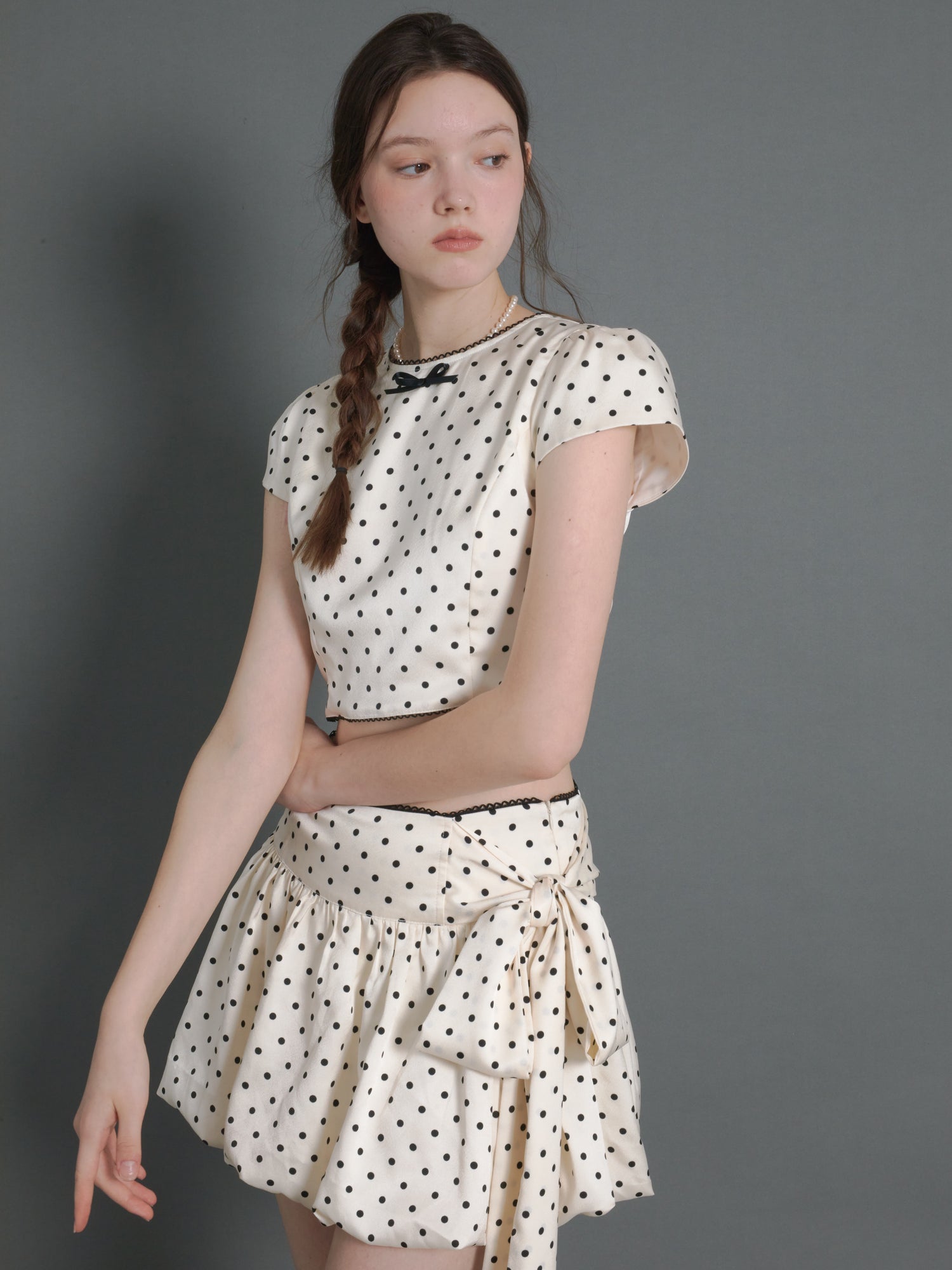 Polka Dot Short Sleeve Cropped Top ＆ Ribbon Bud Skirt