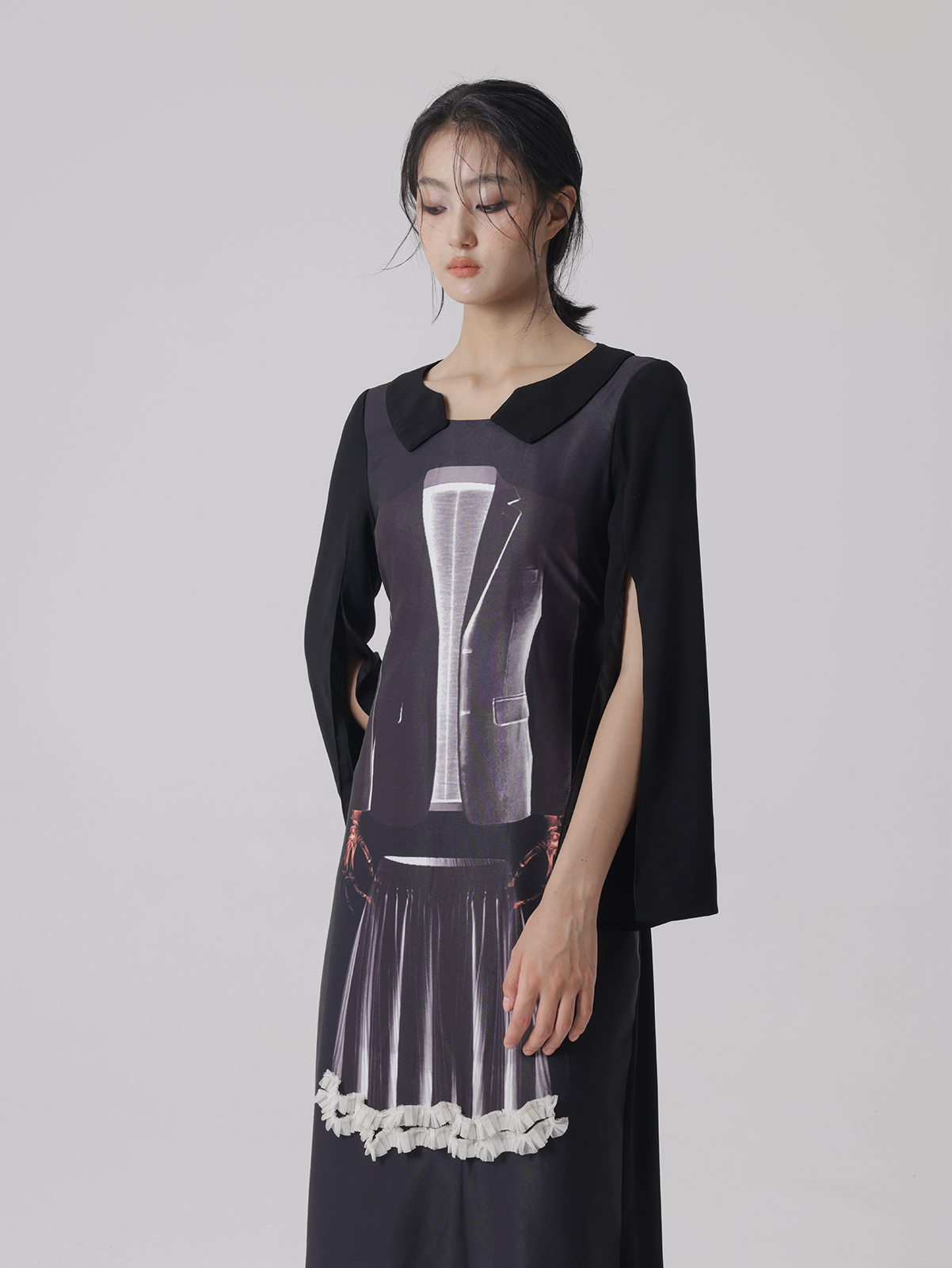 Shadow Print Slit Sleeve Dress