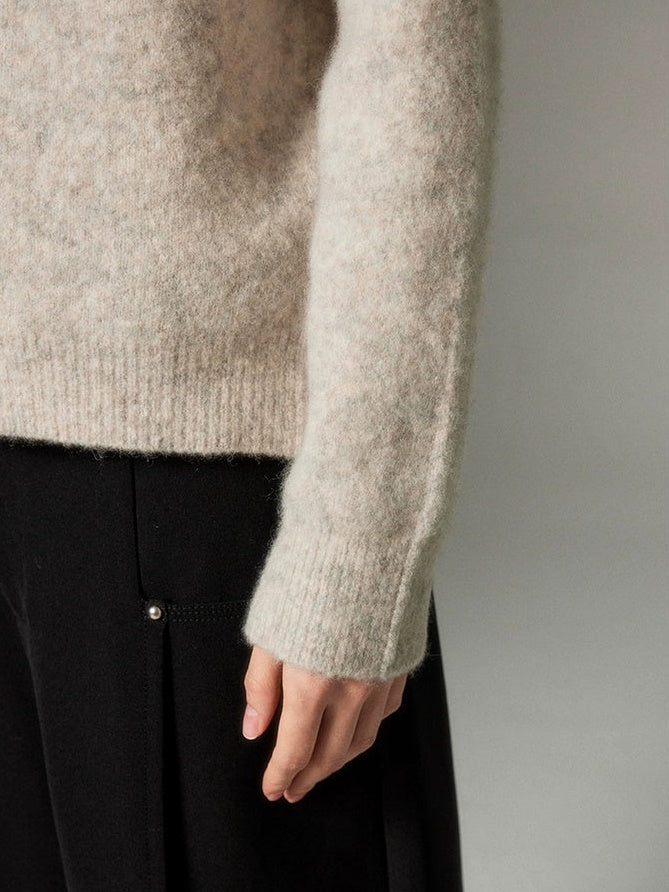 Round Neck Pullover Sweater