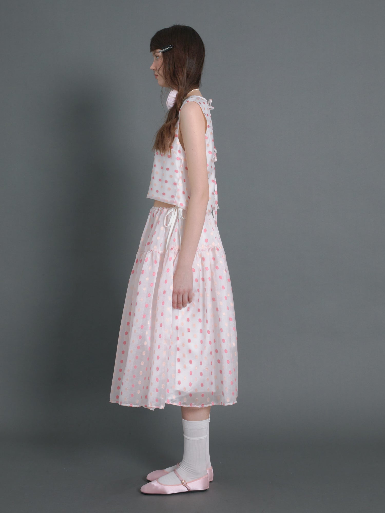 Polka Dot Sleeveless Back Ribbon Top ＆ Gather Fluffy Skirt