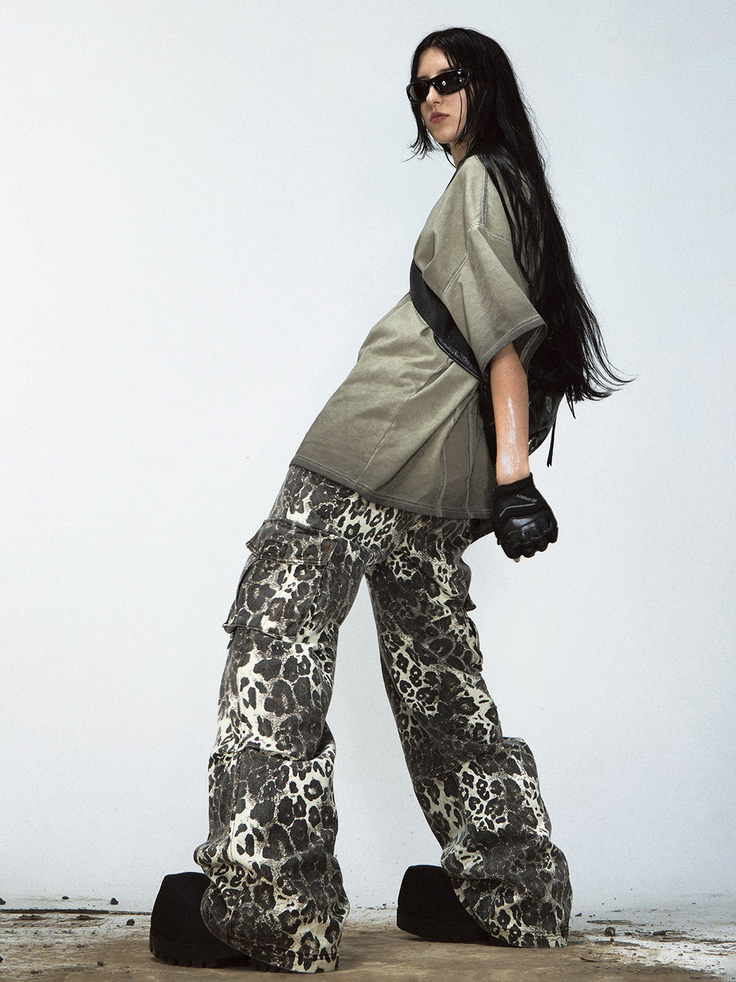 Leopard Print Multi-pocket Straight Cargo Pants