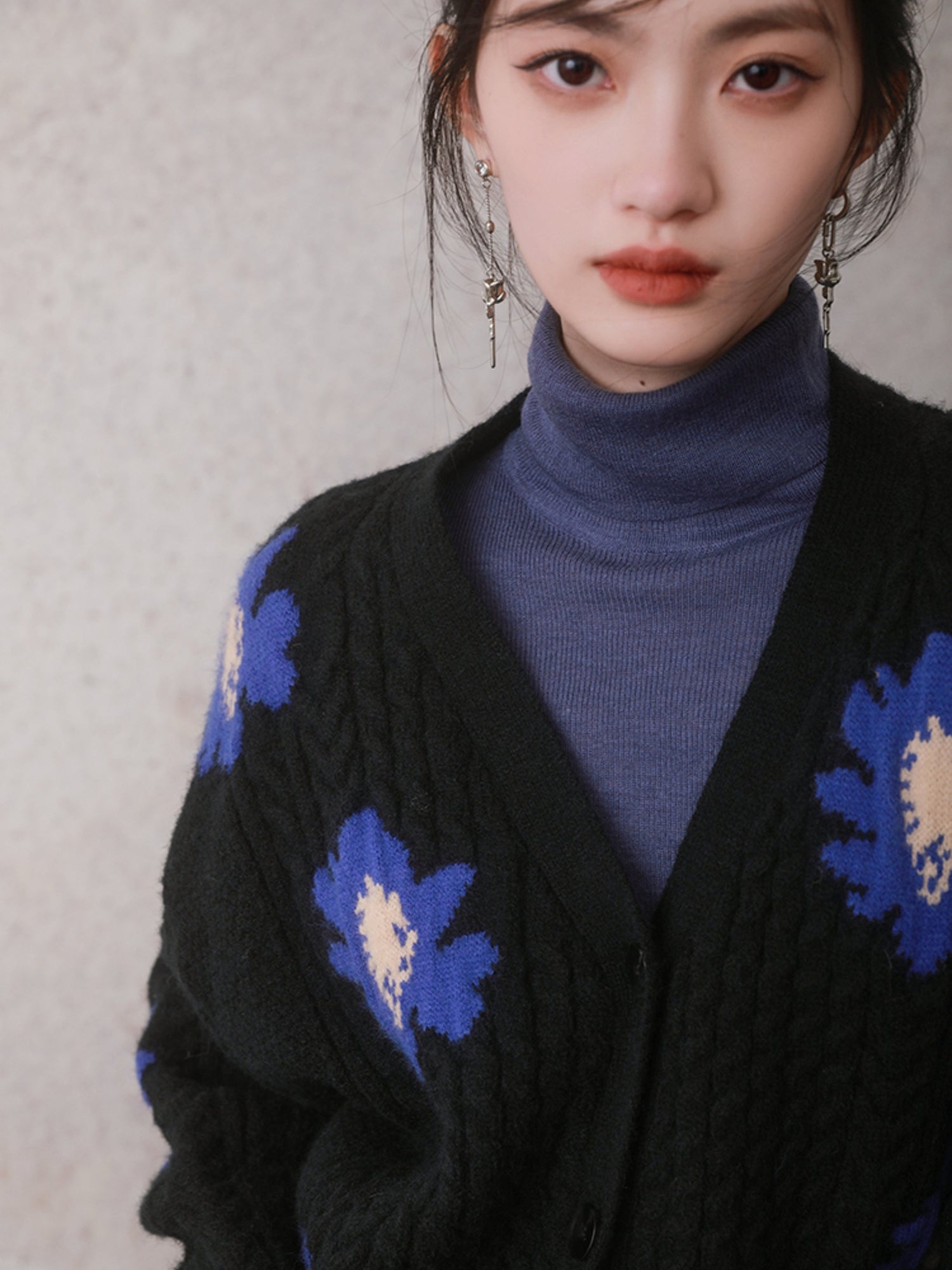 Cardigan en tricot en V fleur en V