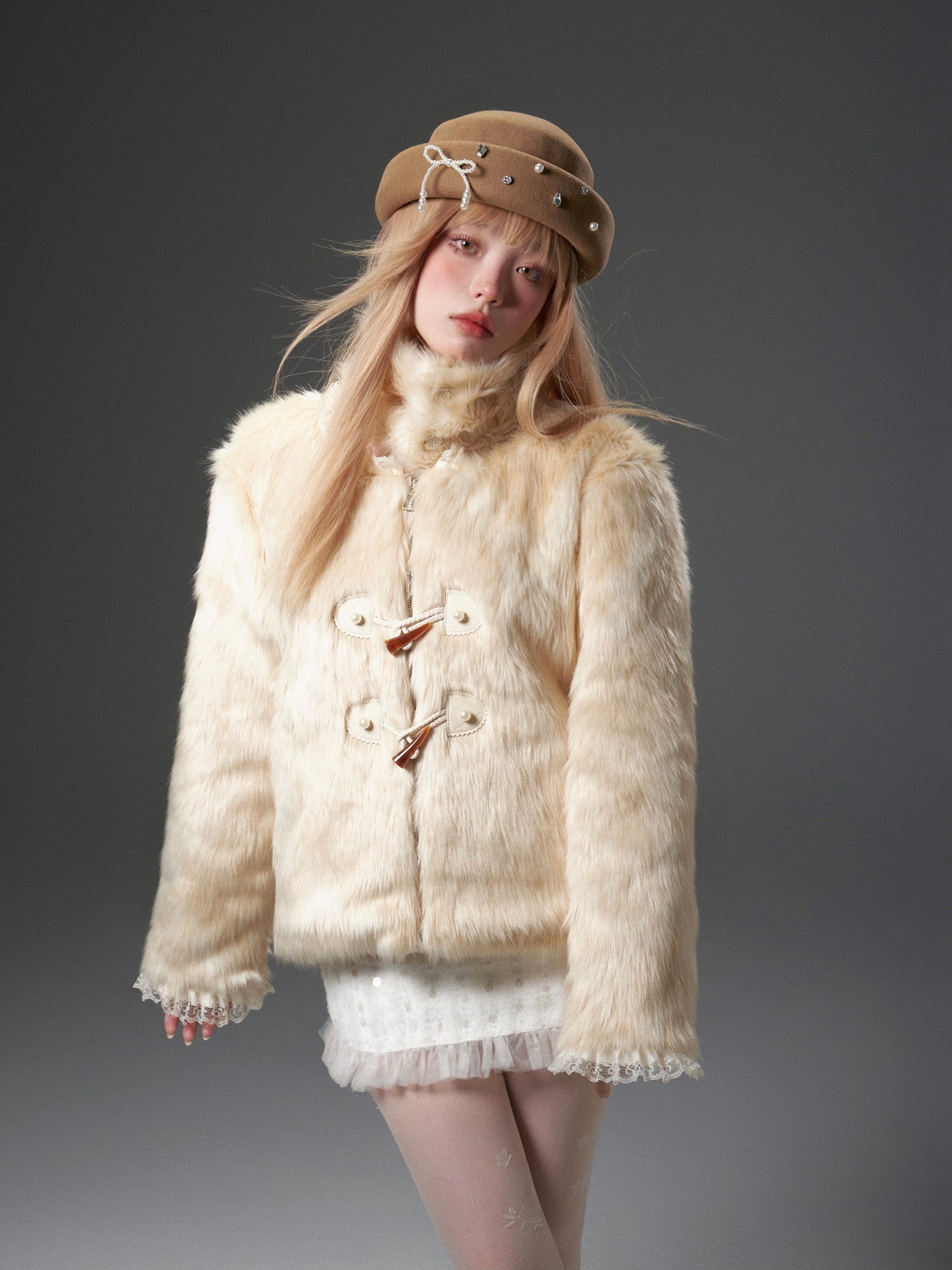 Gradient Lace Spliced Horn Button Detachable Fur Jacket