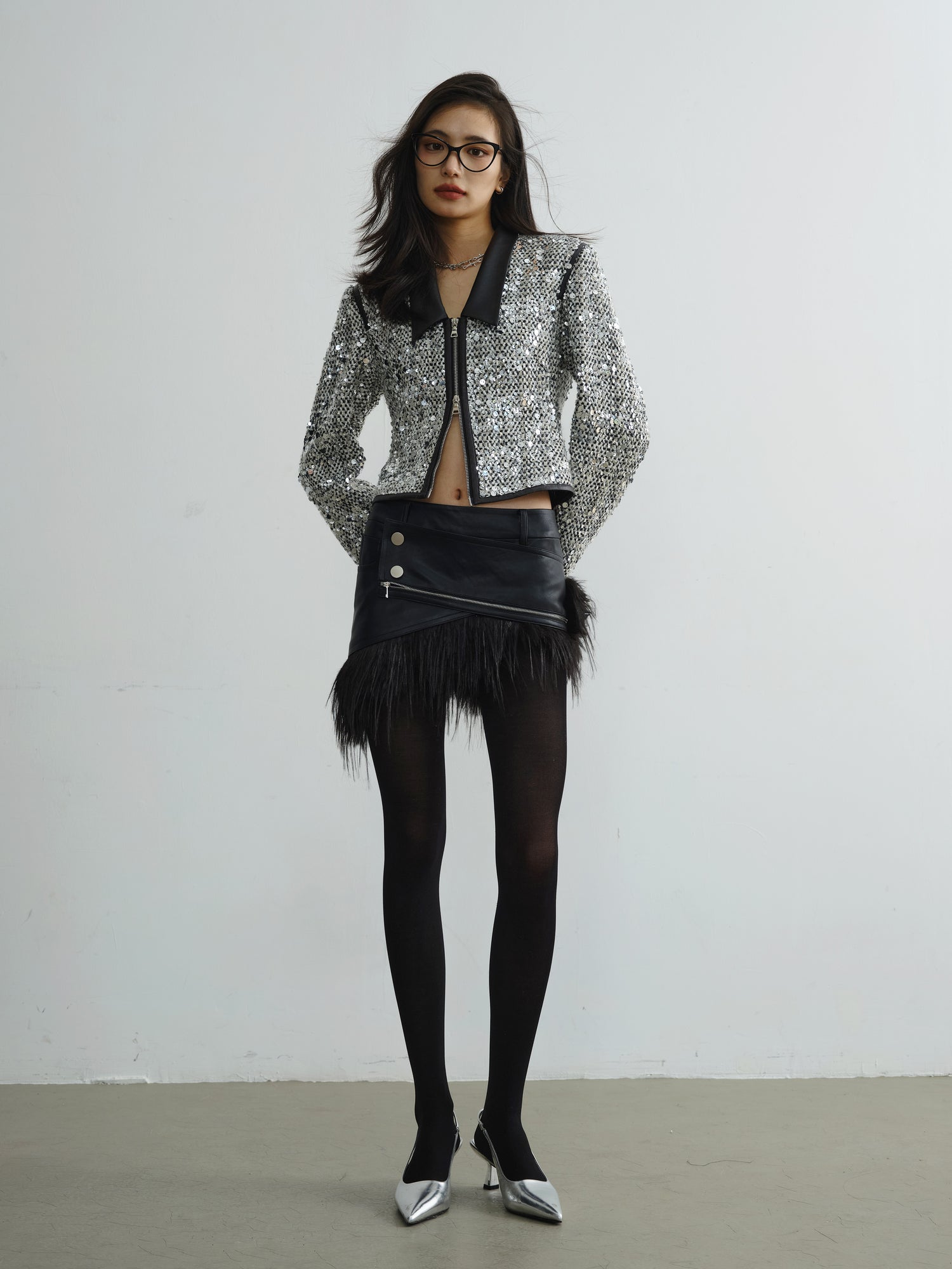 Low Collar Sequined Short Jacket