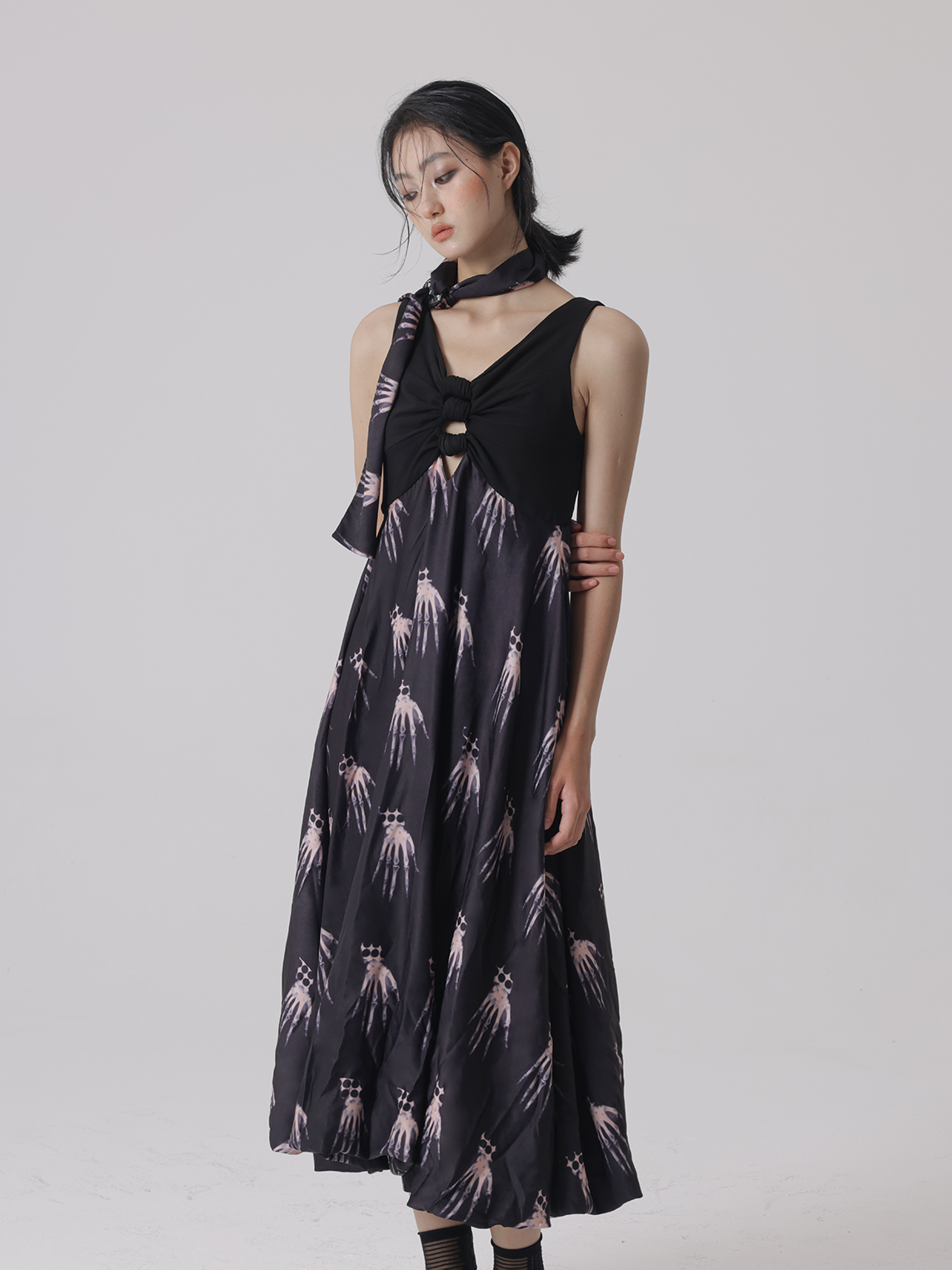 Hand Shadow Draping Design Sleeveless Dress