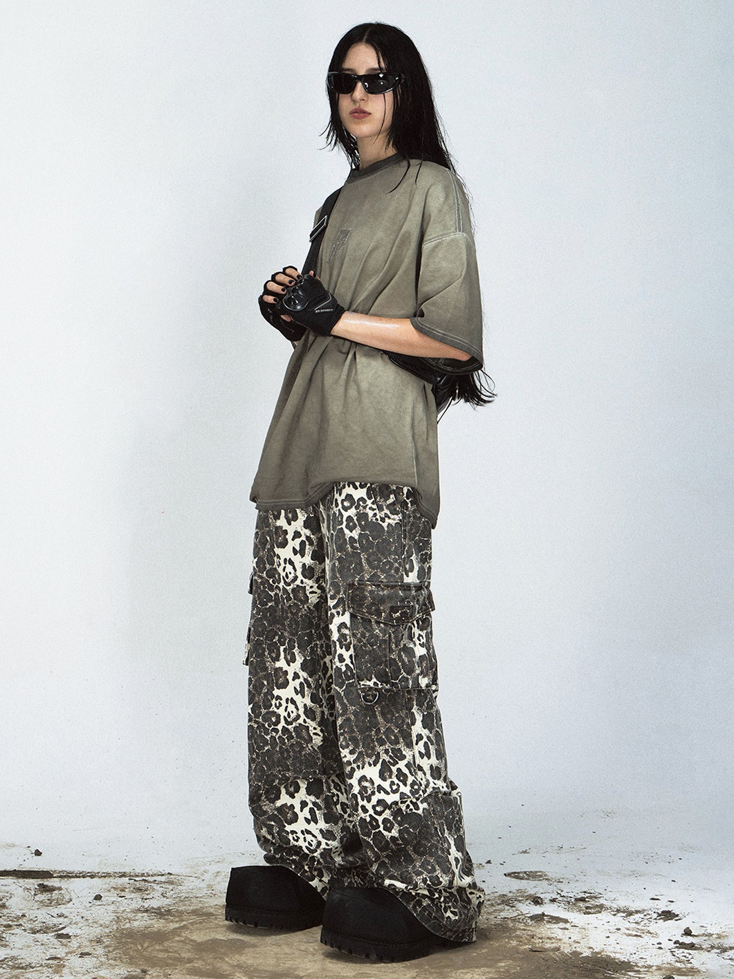 Leopard Print Multi-pocket Straight Cargo Pants