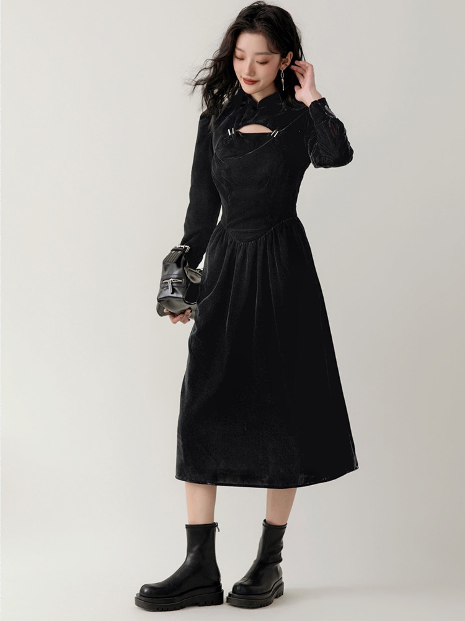 Chinese Style Velvet Hollow Design Dress