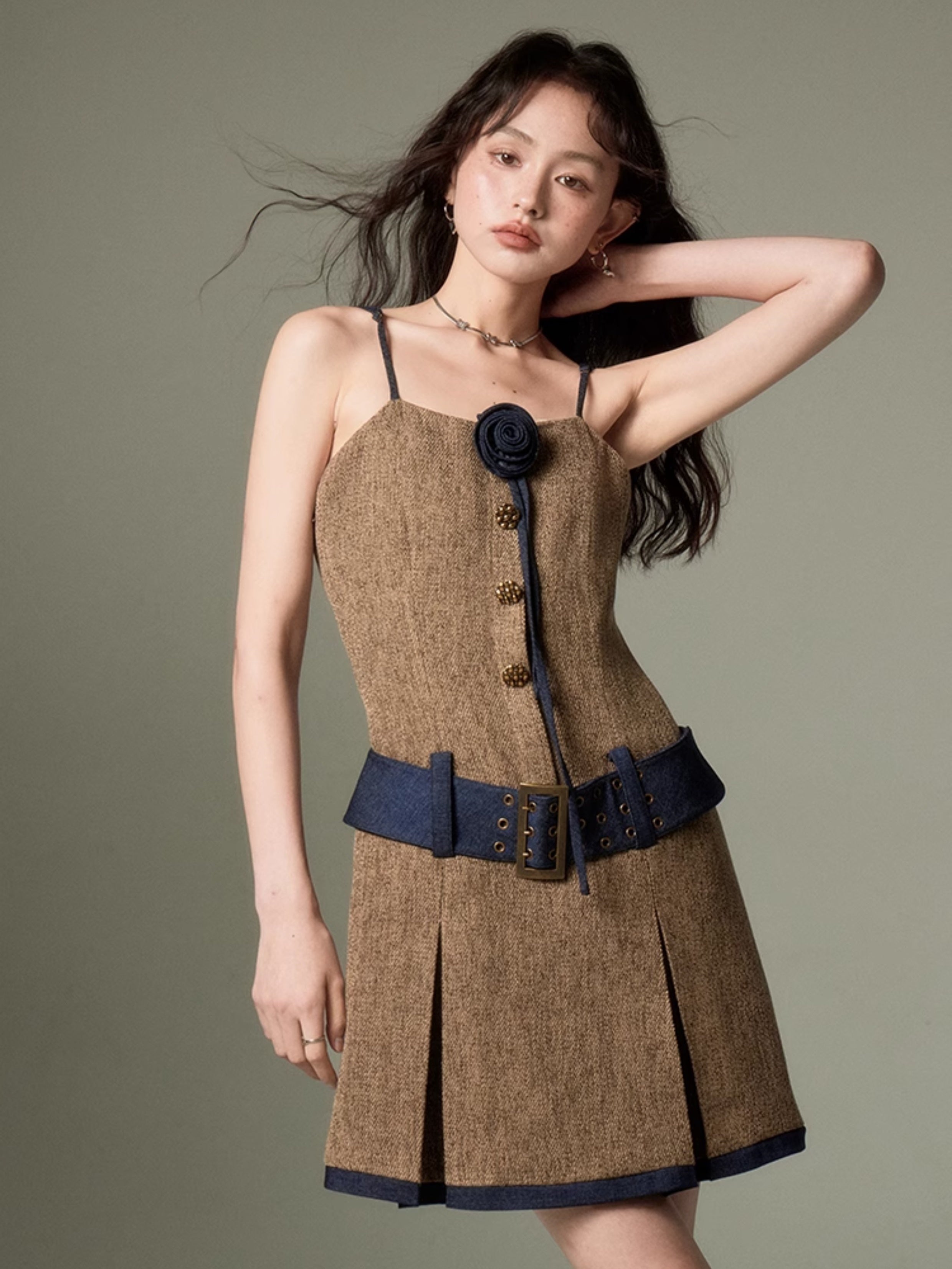 Chic Tweed Short Jacket &amp; Slip Rock