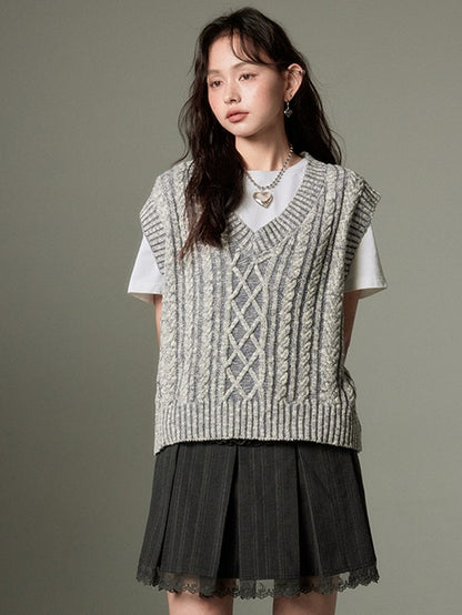 Cable V-neck Knitted Vest