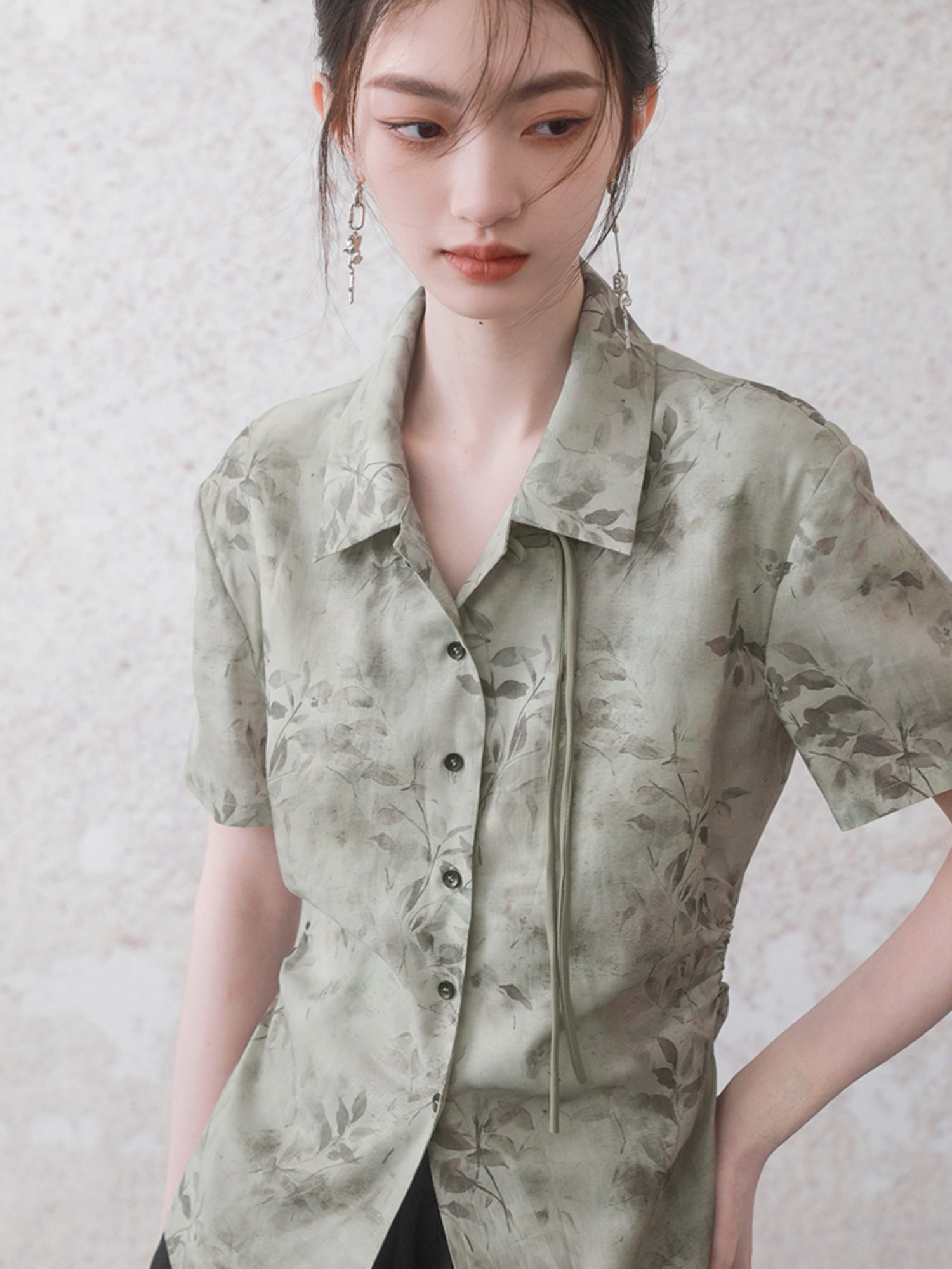 Gather Ribbon Pleated Printed Shirt