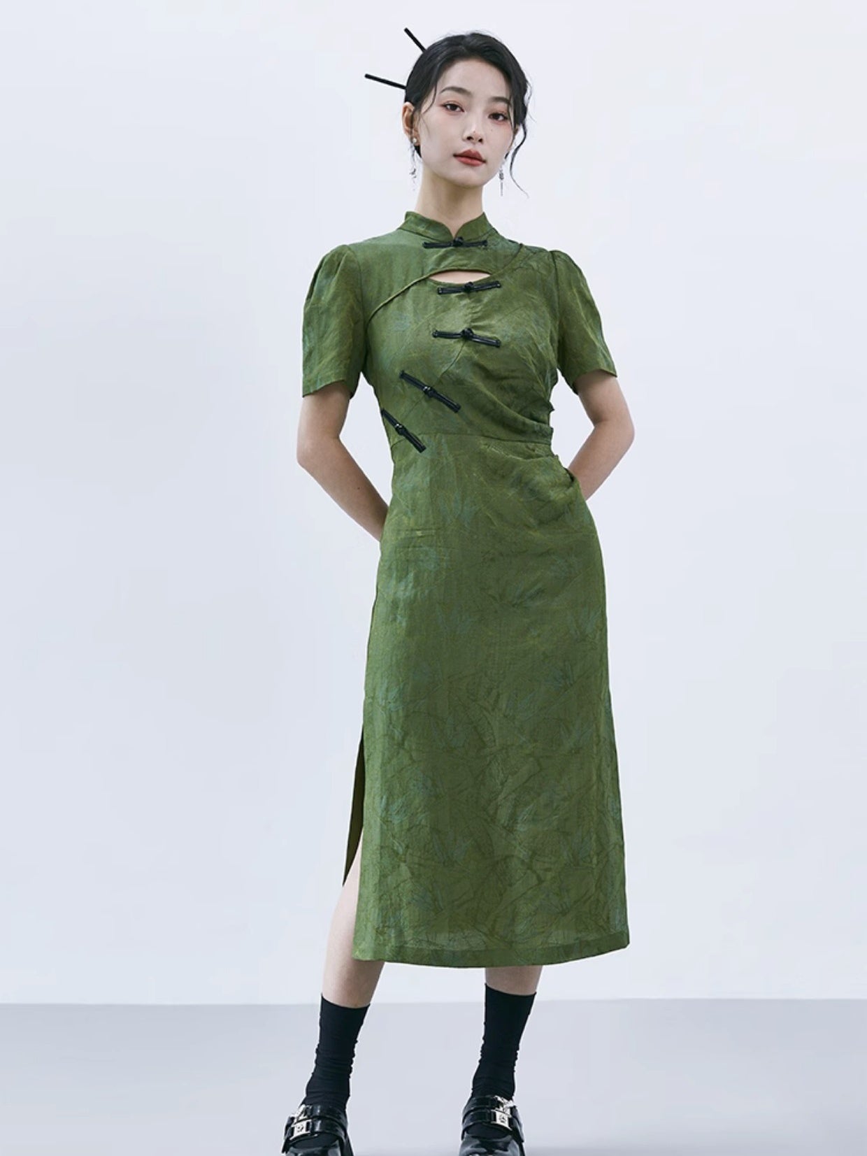 Chinese Style Hollow Bamboo Leaf Short Sleeve Dress