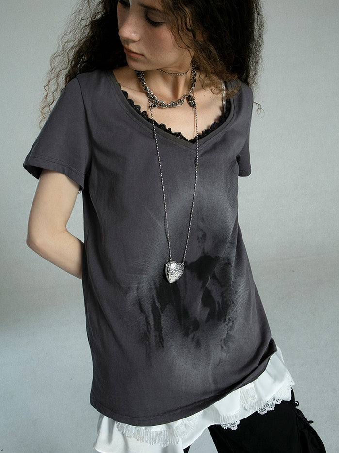 Loose Mid-length V-neck Lace Print T-shirt