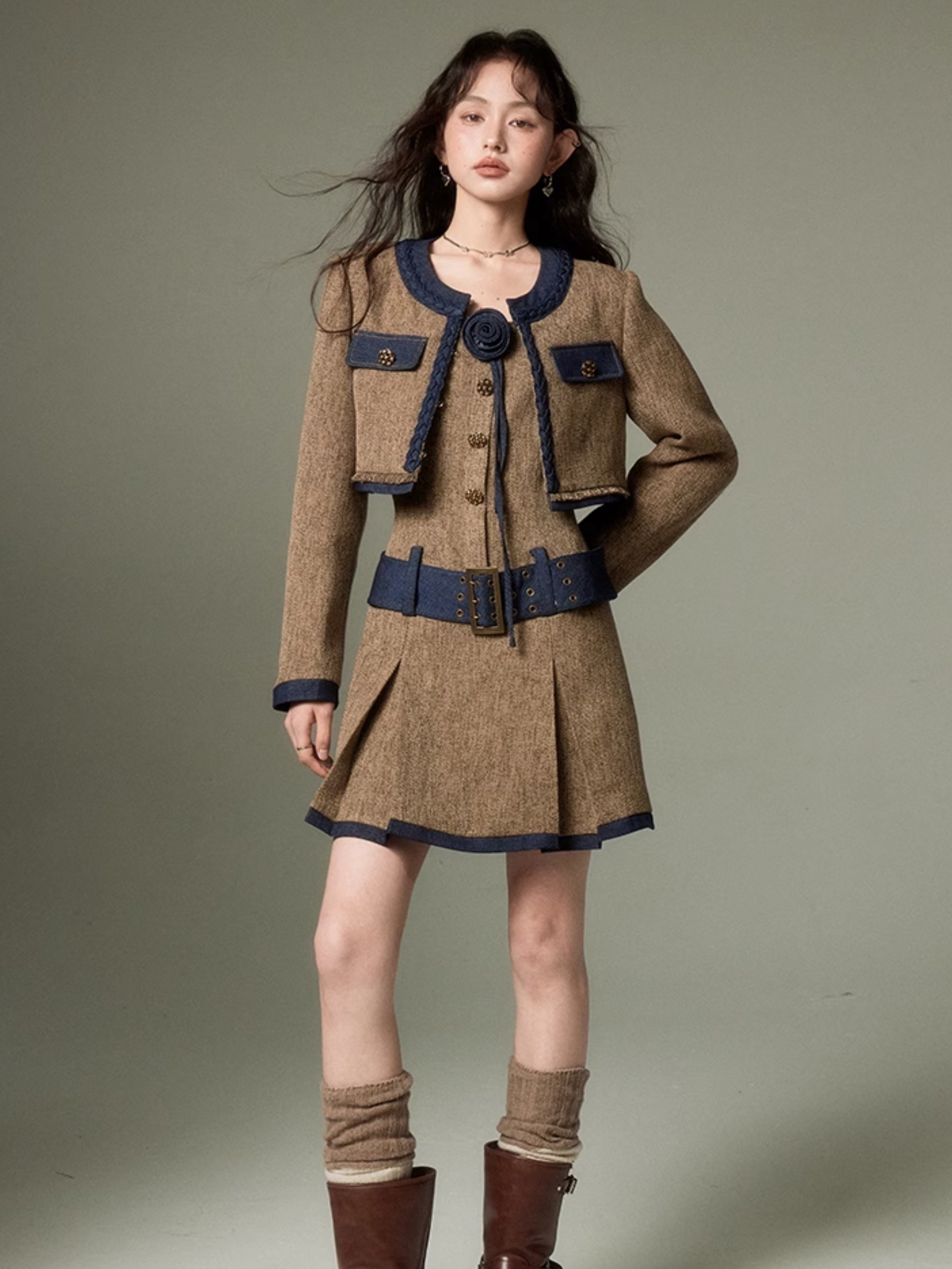 Chic Tweed Short Jacket &amp; Slip Rock