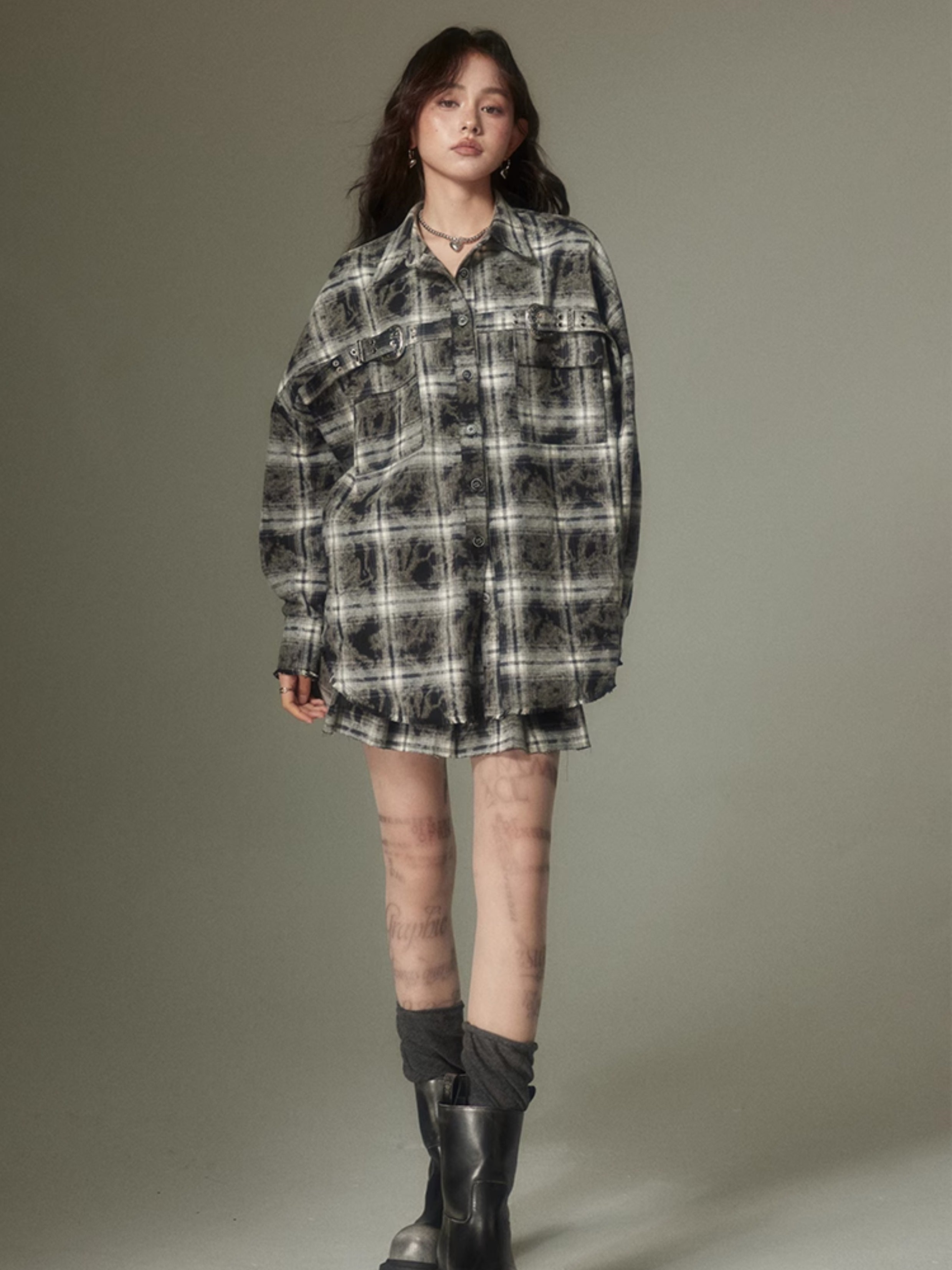 Plaid Loose Long Sleeve Shirt ＆ Pleated Skirt